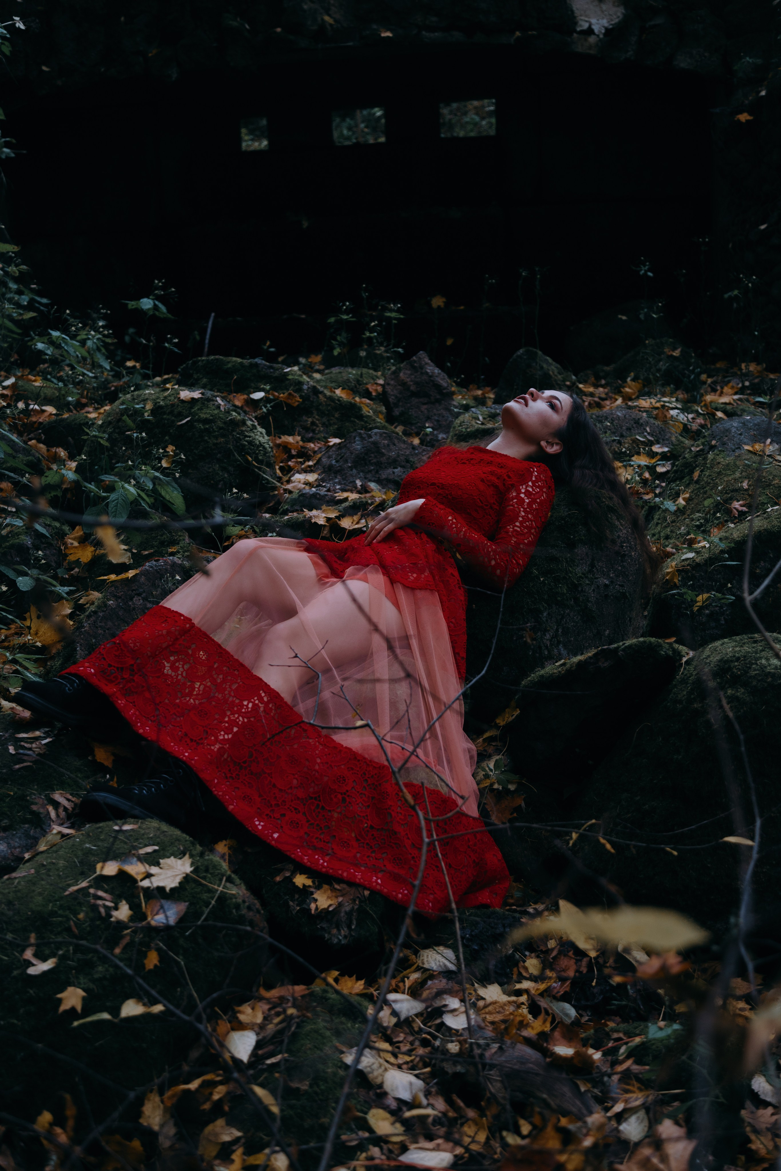 В заброшенной усадьбе. Креатор Ольга Яш