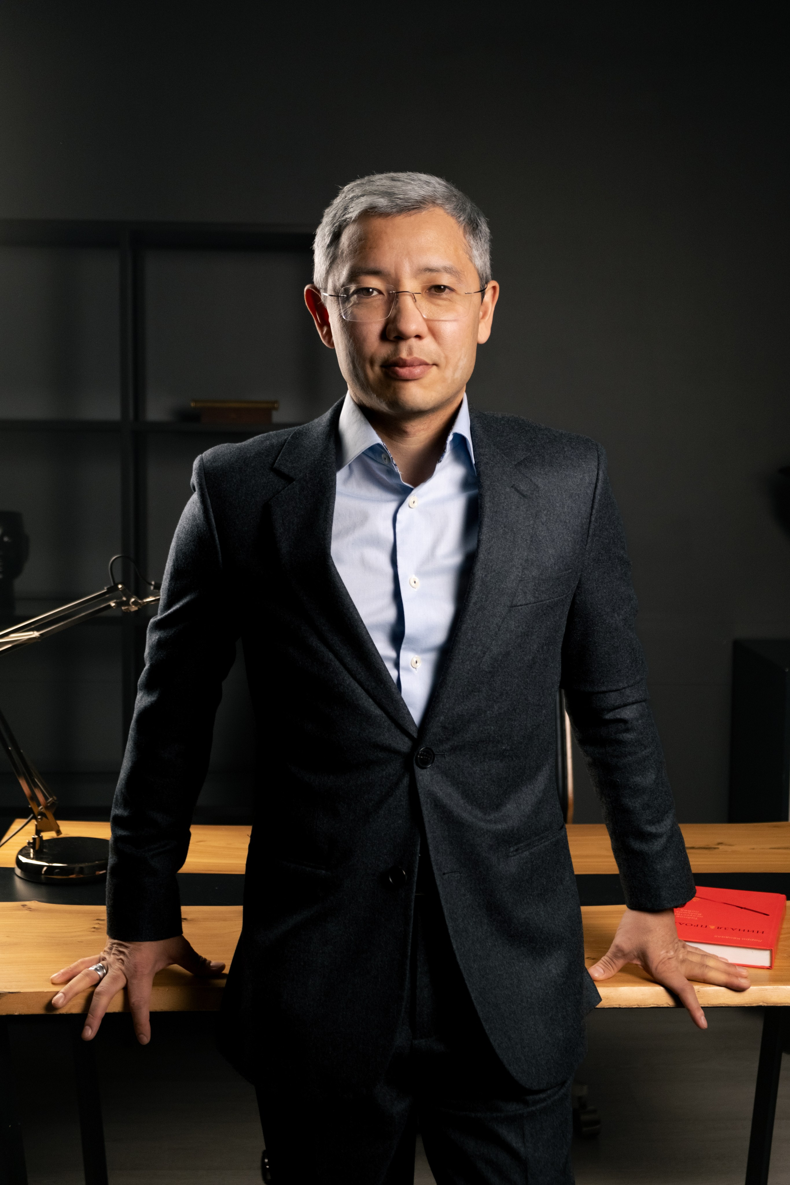 Портреты. Портреты и репортажные съемки с душой: ваш уникальный момент в объективе Руфата, профессионального фотографа Алматы