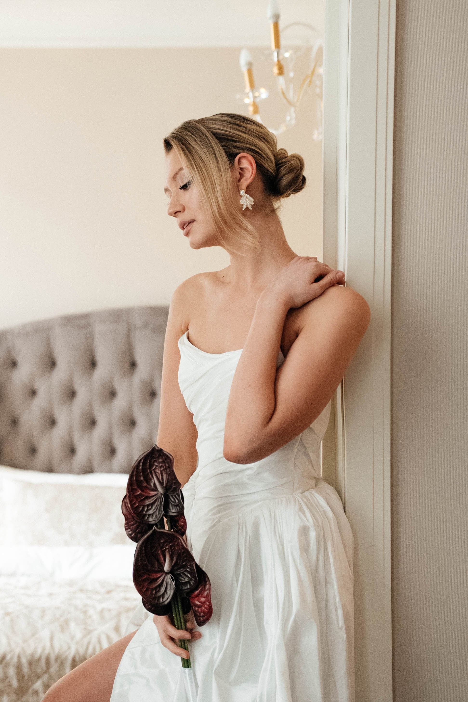 Алексей и Анастасия, творческая съемка в отеле Амбассадор. Свадебный фотограф Москва Александра Аверкова