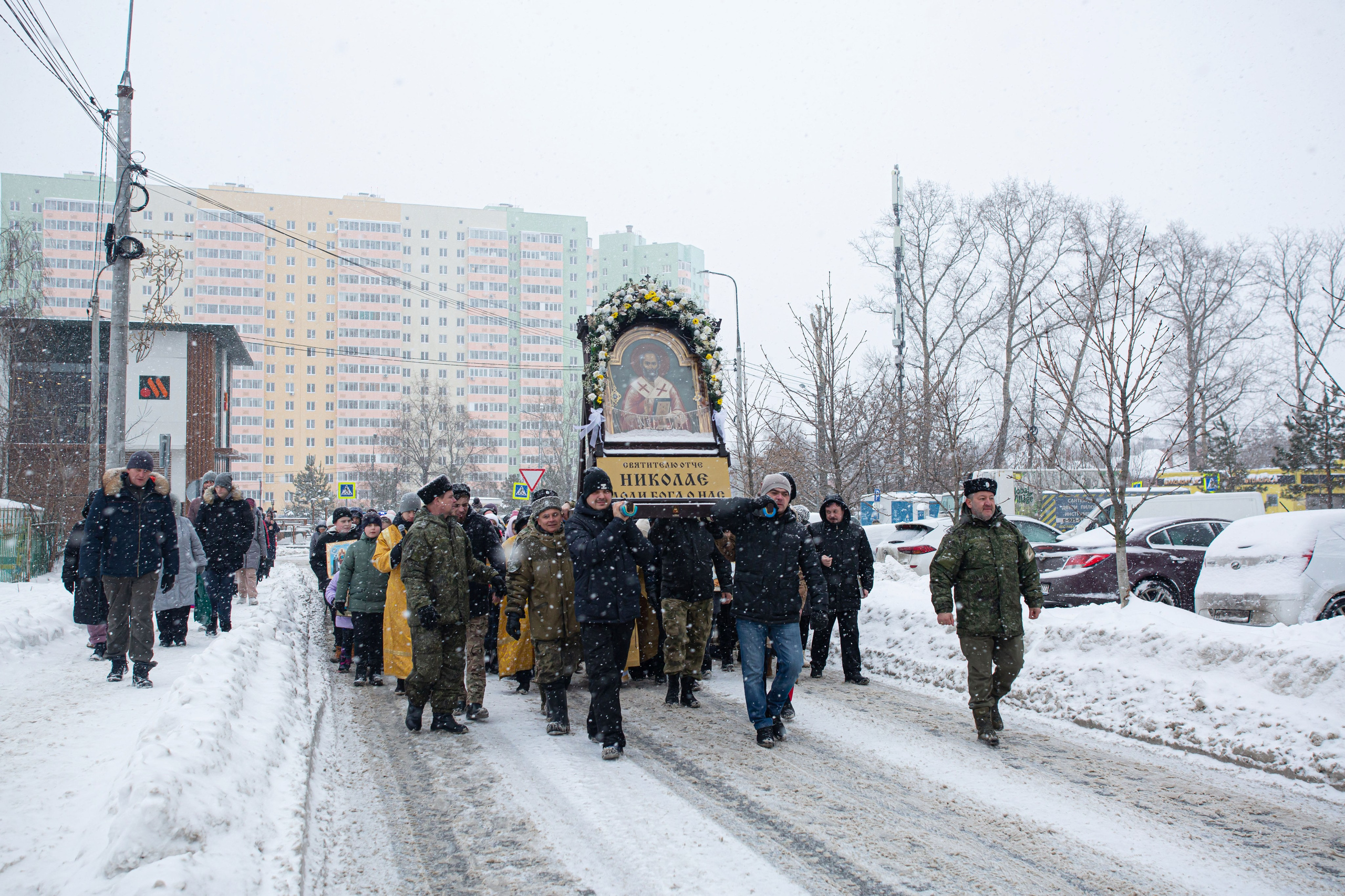 Крестный ход по д. Островцы Раменского городского округа. Семейный и детский фотограф Анна Петракова