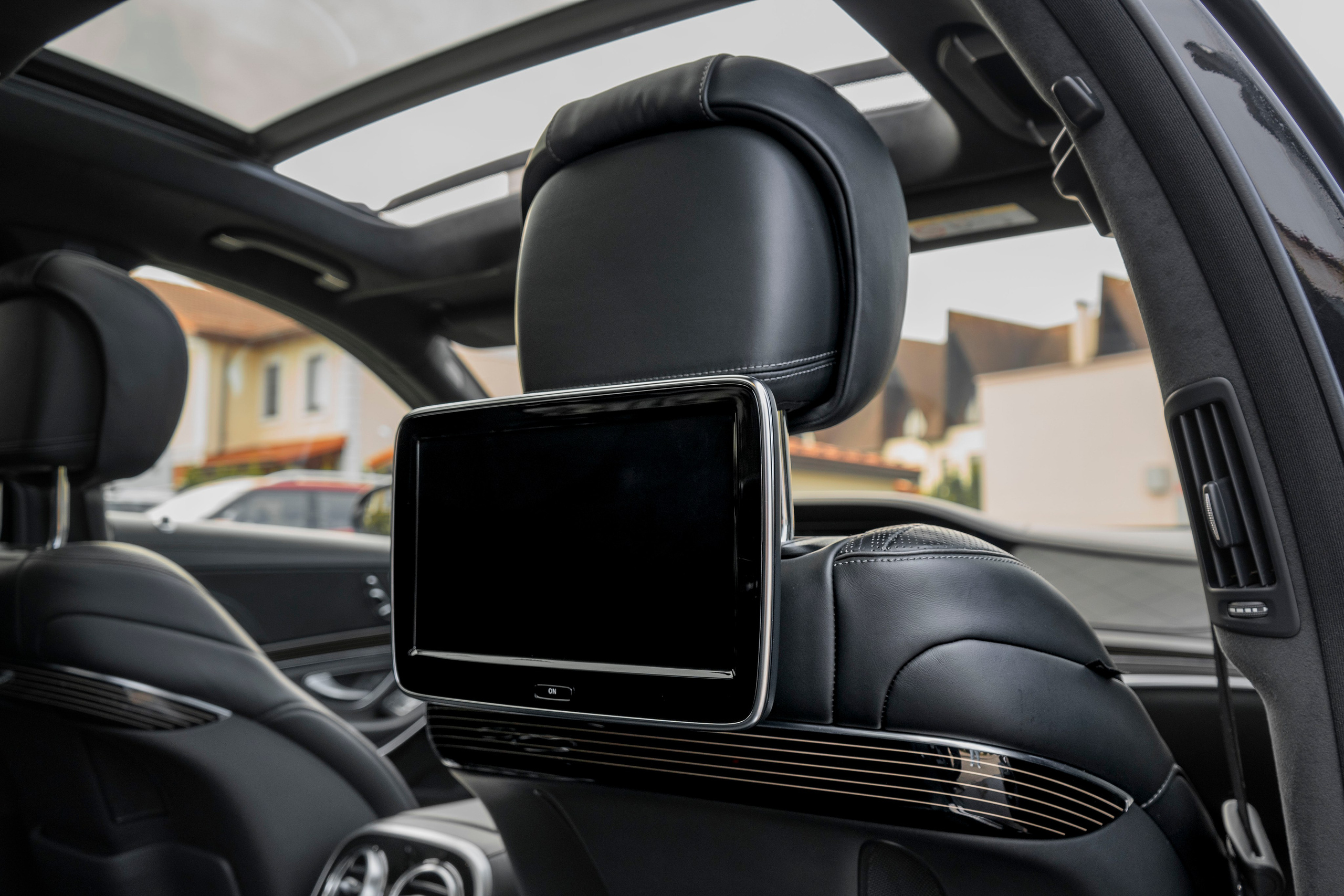 Mercedes S-class (W222)