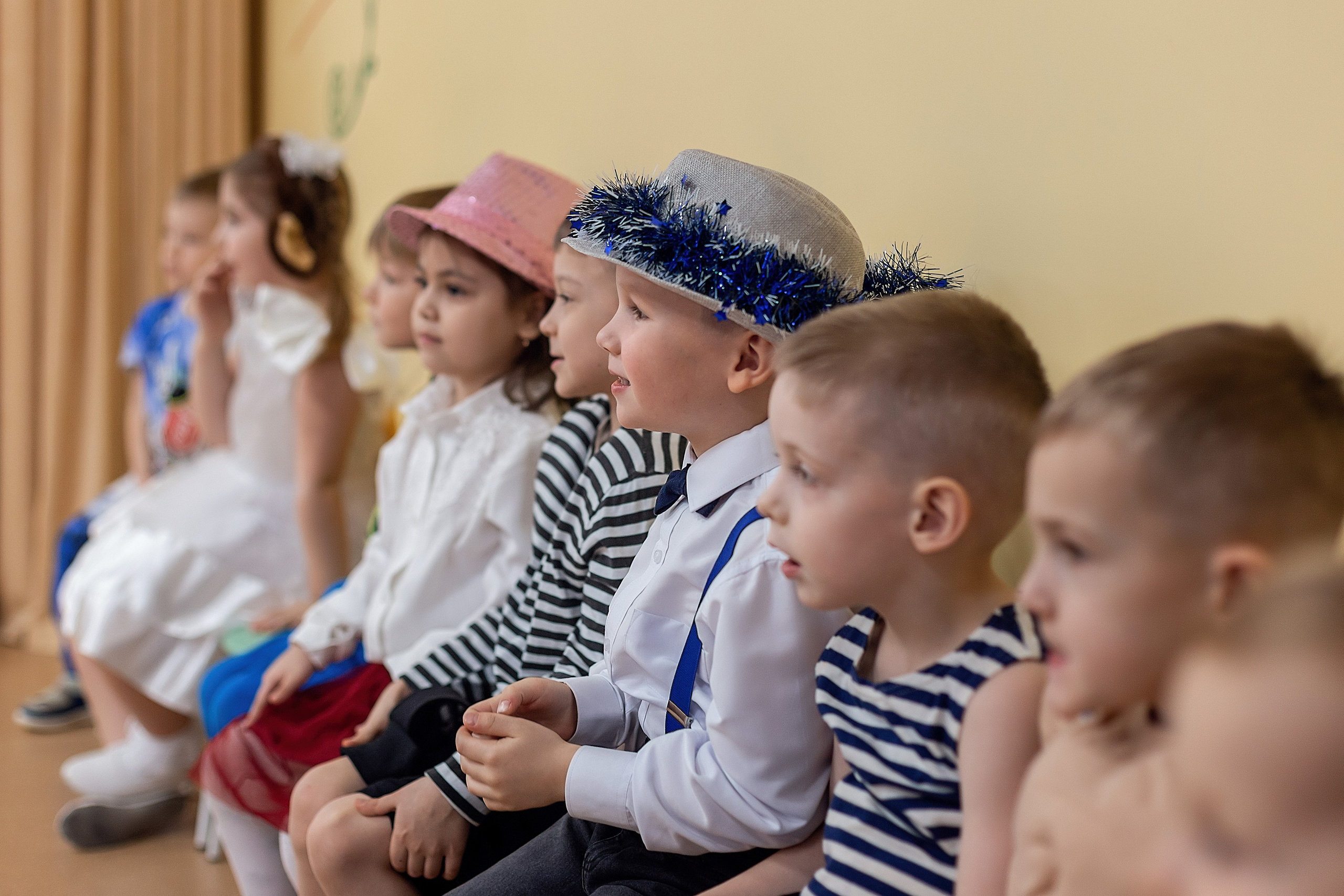 Утренник_"Веселый балаганчик» 2024. Семейный фотограф в Санкт-Петербурге