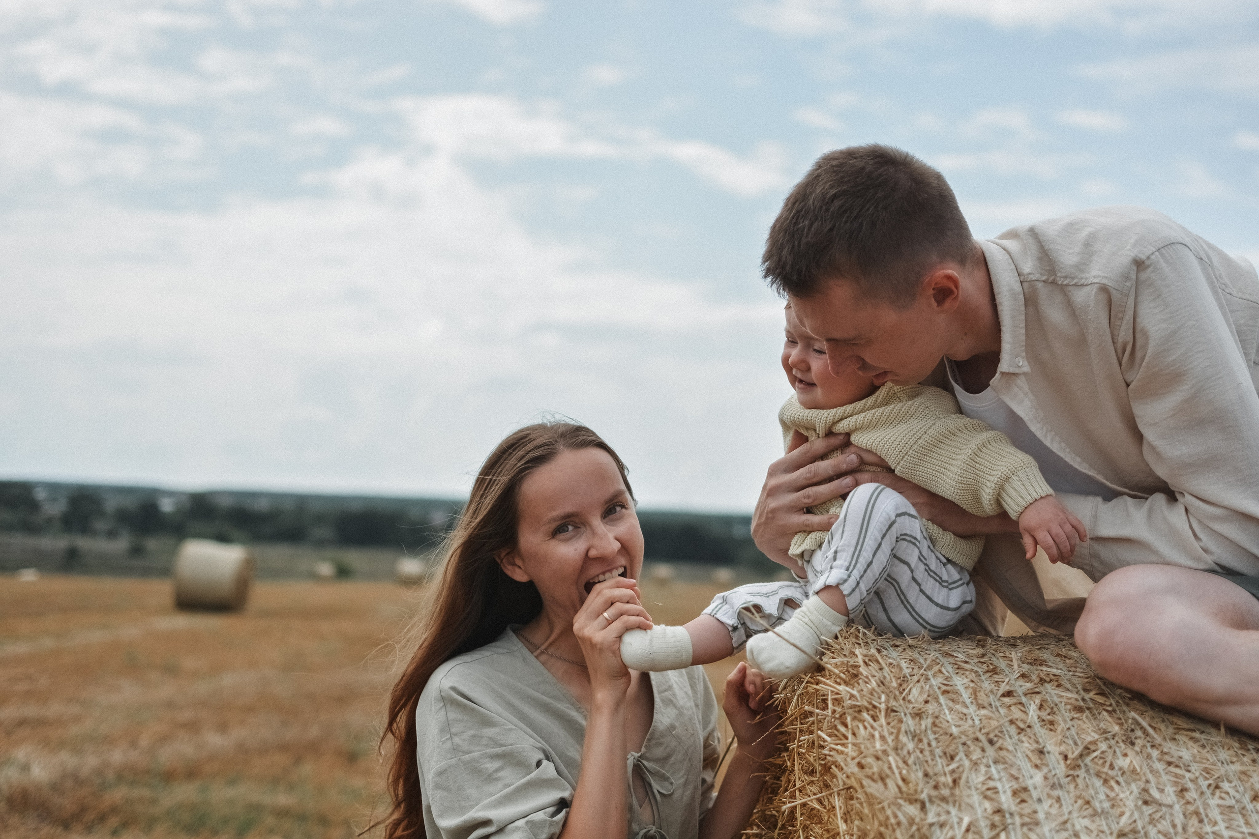 Семейная серия в поле. Alenasokolowa.ru