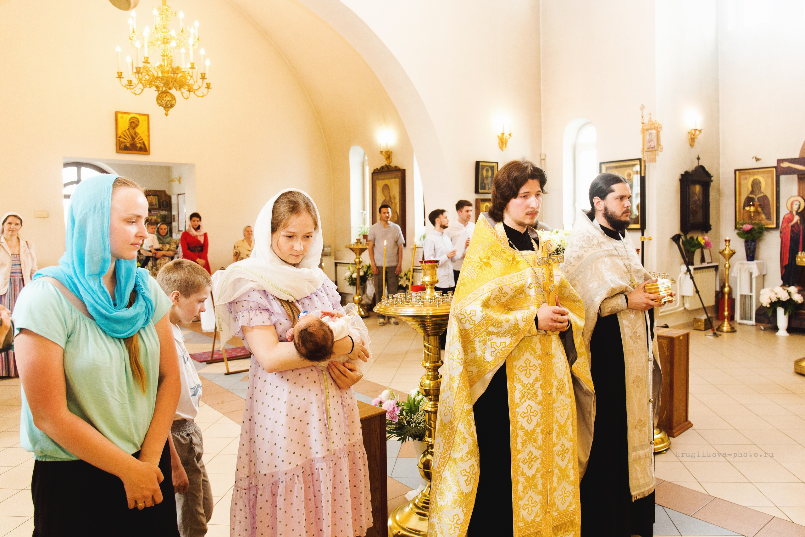 Таинство Крещения. Фотограф новорожденных и детский в Сергиевом Посаде Кругликова Юлия