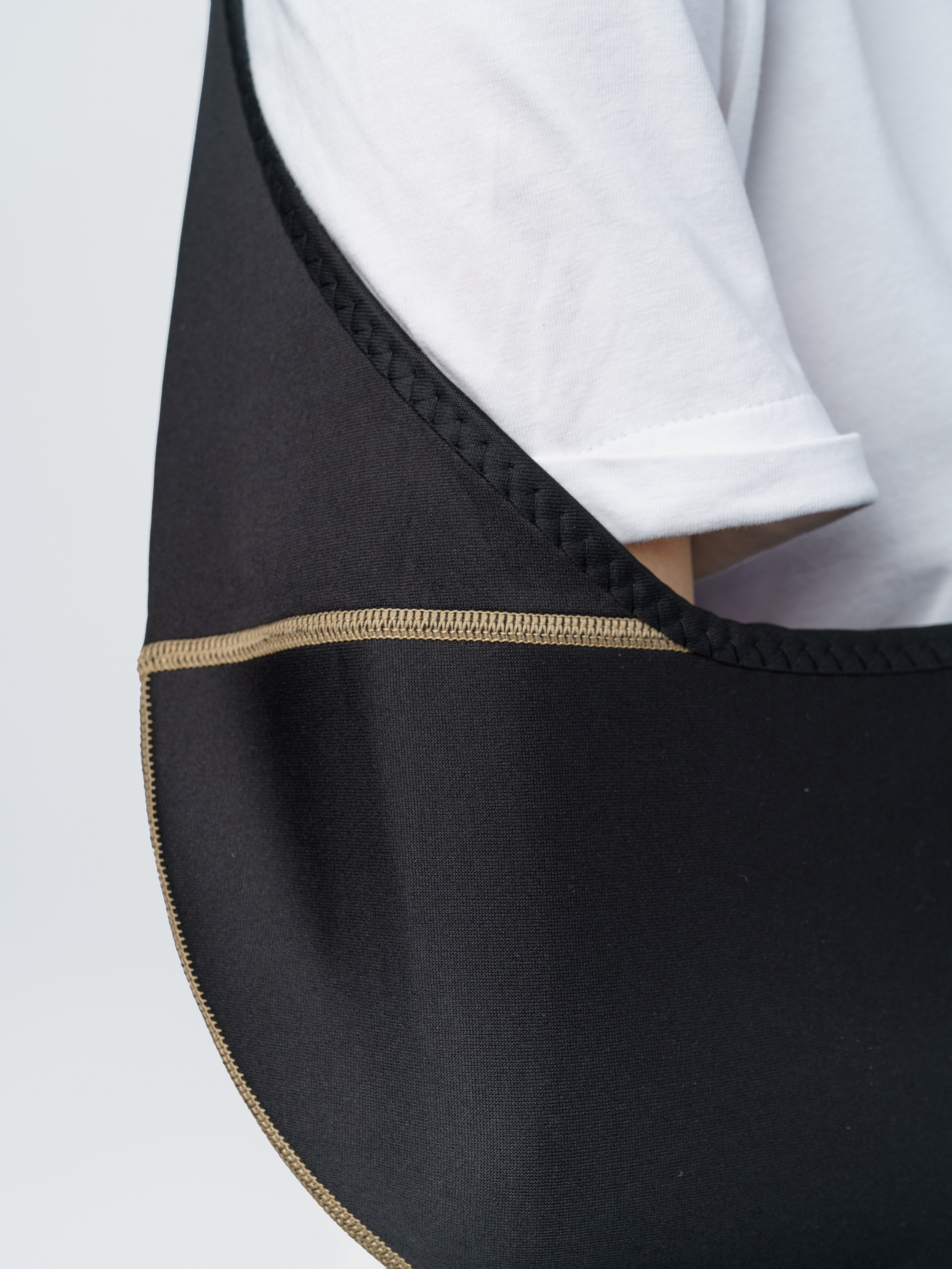 Бандаж-косынка, модель Анна. KED Production — продакшн из СПб. Создаём фото, видео и контент, который помогает брендам и селлерам продавать больше