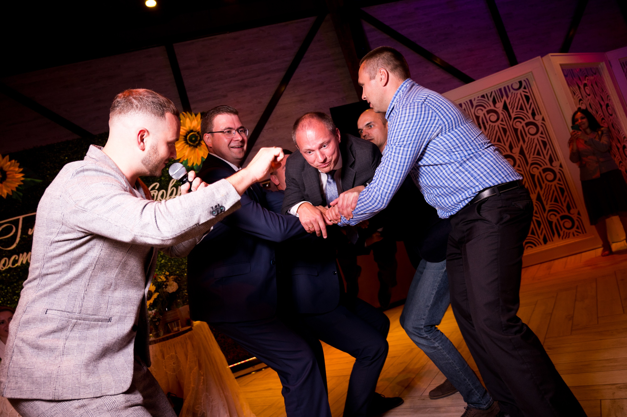 Свадьба Миша и Юля. Репортажный фотограф и видеограф Слава Думчев. Тимбилдинги, отчетники, корпоративы