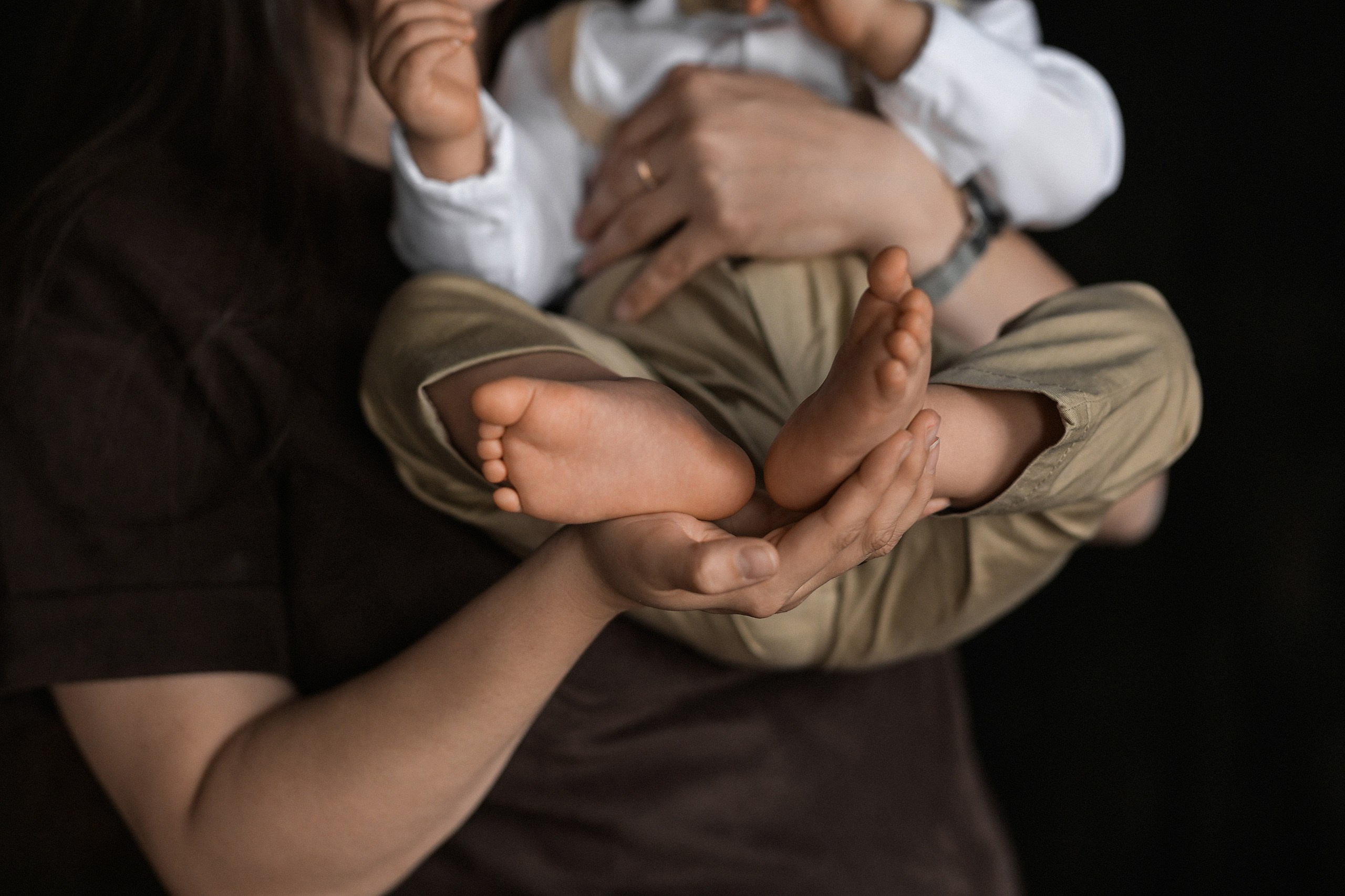 Семейная фотосессия на первый день рождения в Красноярске. 📸 Свадебный и семейный фотограф в Красноярске Тихомиров Евгений | 17 лет опыта | 800+ свадеб
