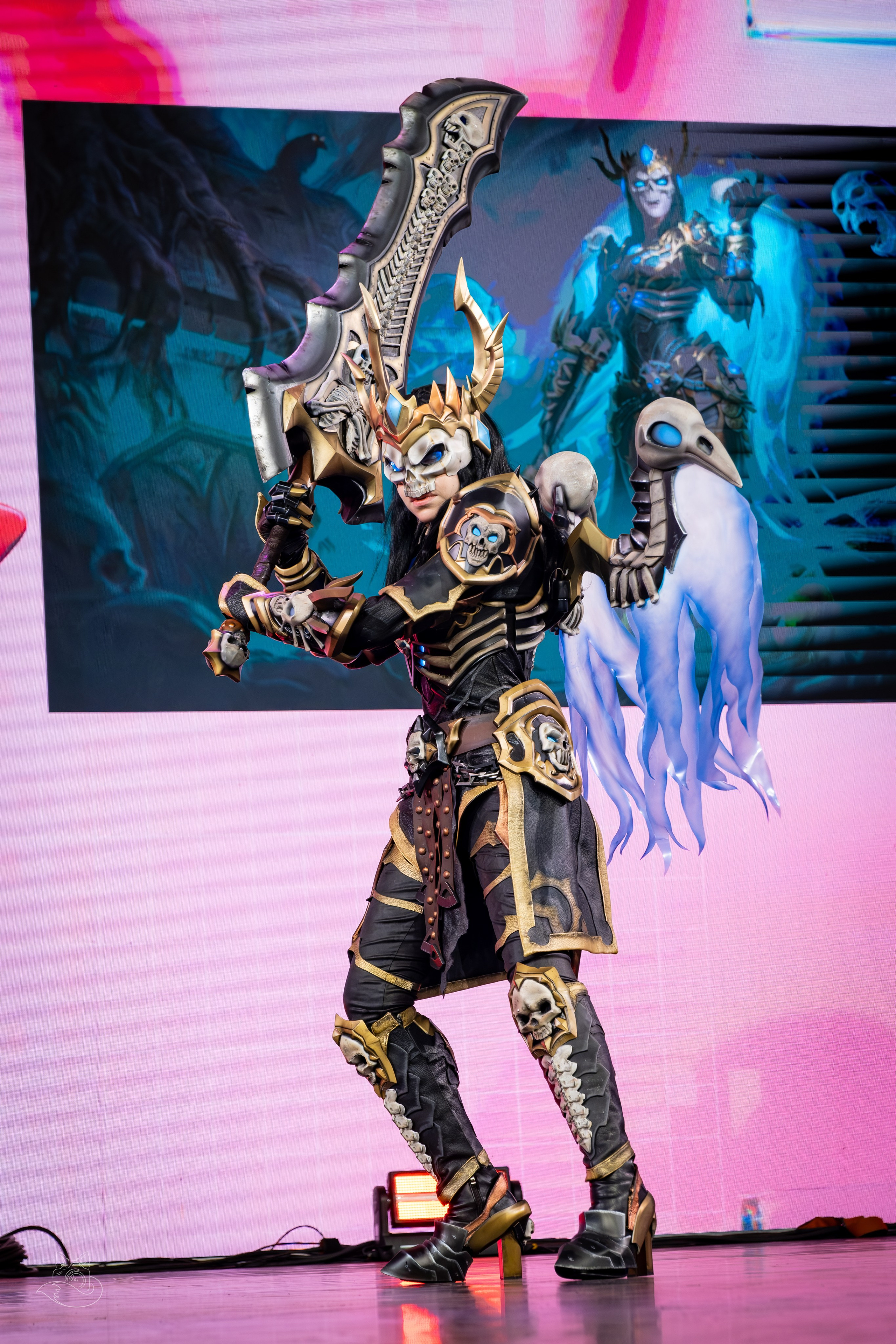 Сцена РЭД ЭКСПО 2024. Косплей фотограф