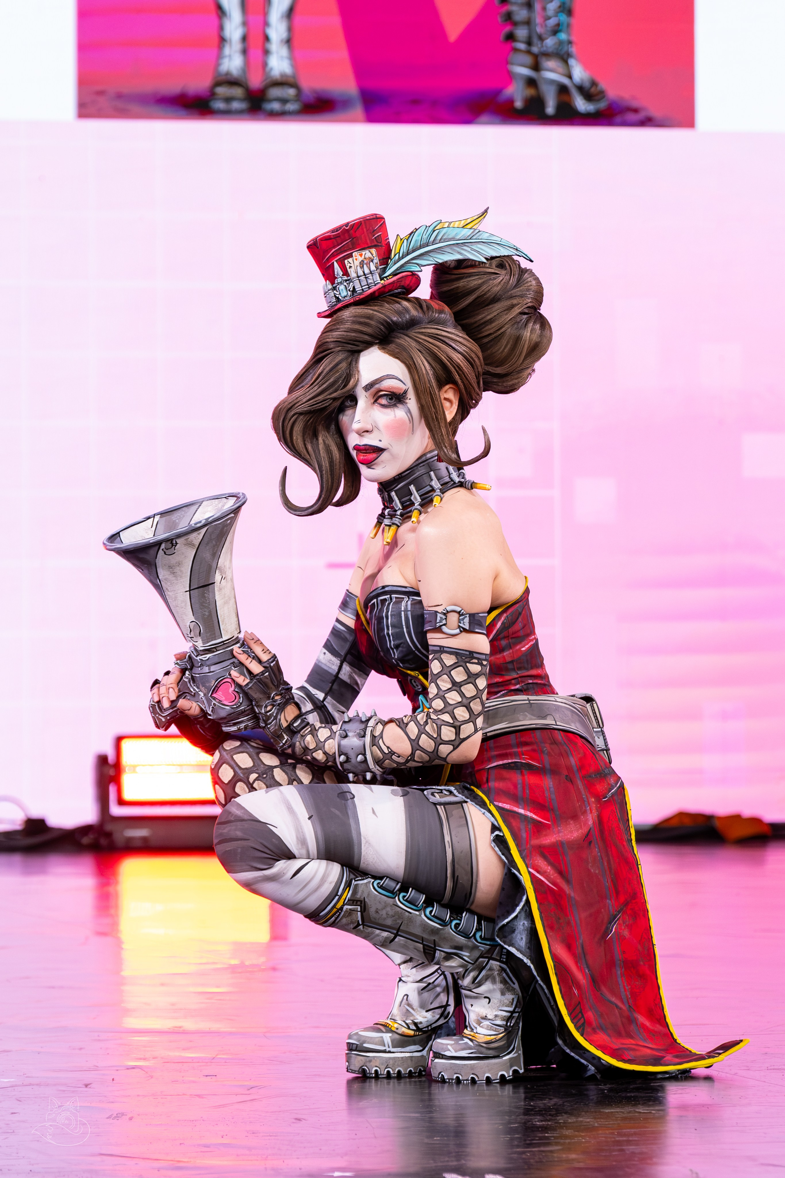 Сцена РЭД ЭКСПО 2024. Косплей фотограф