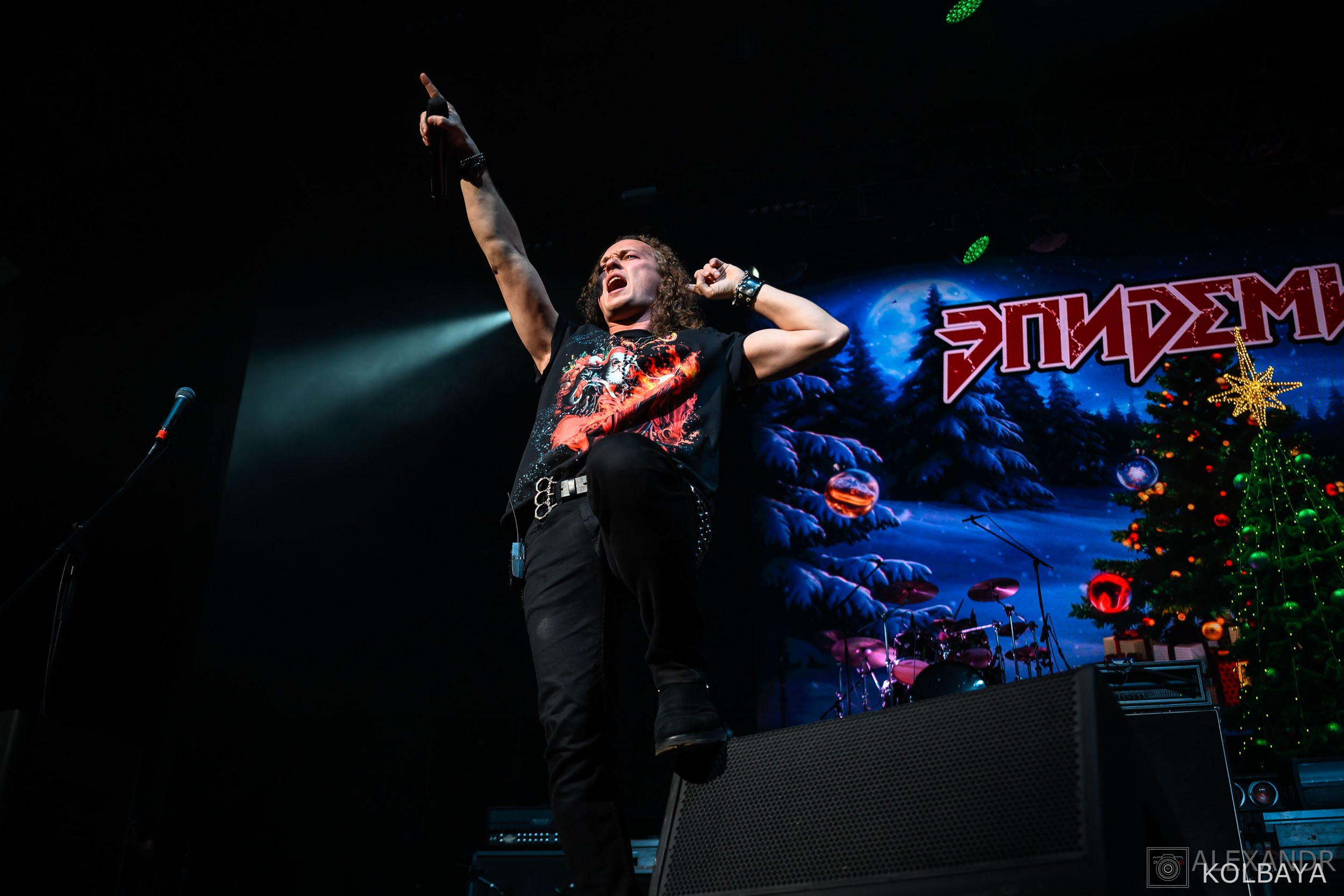 Фоторепортаж с Метал-Елки 2026. Концертный и театральный репортажный фотограф в Москве Александр Колбая