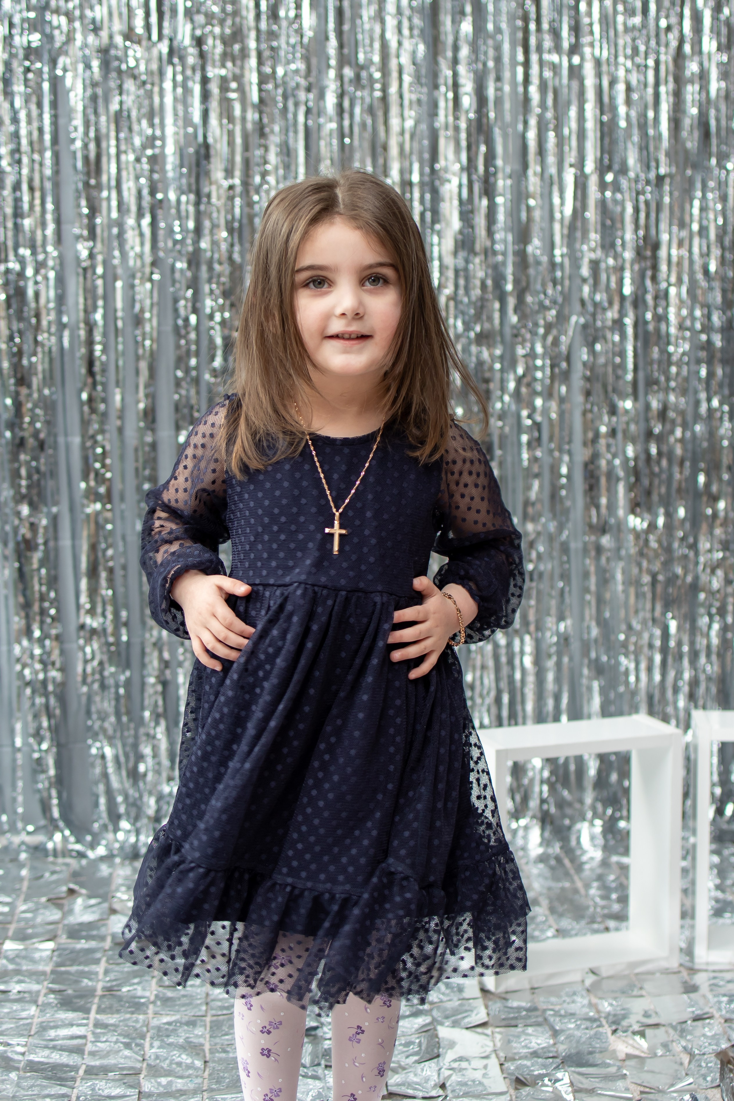 Саргсян Мери. Model base