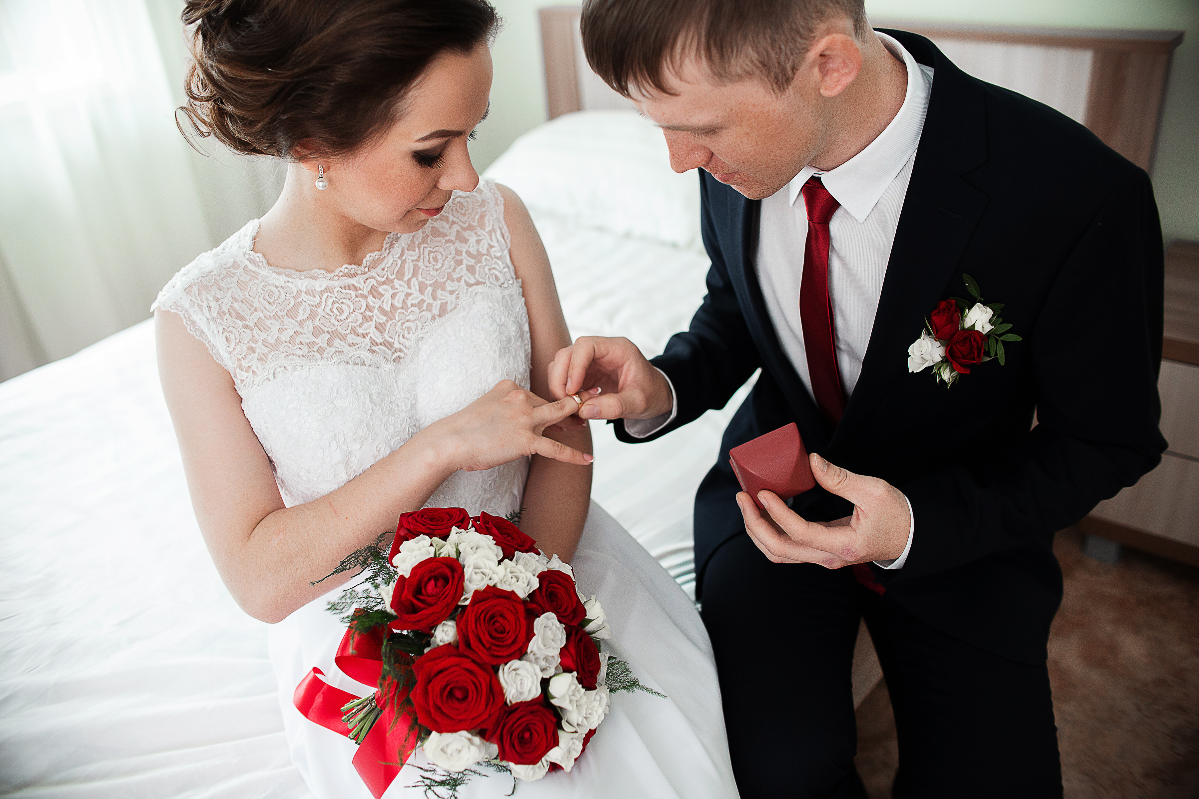 Фото свадьбы молодоженов. Фотосъемка и видеосъемка в Калининграде Liveemotion.pro