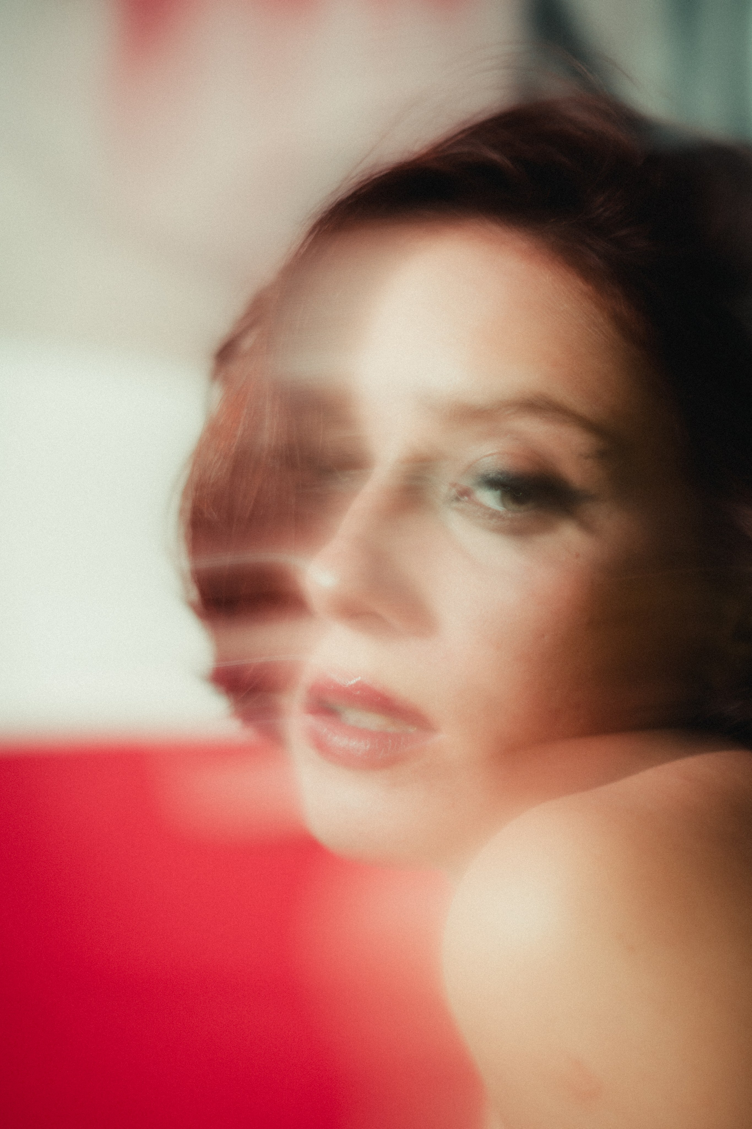 Des millions pour vos bombes des miettes pour nos vies. Фотограф Париж / Photographer Paris