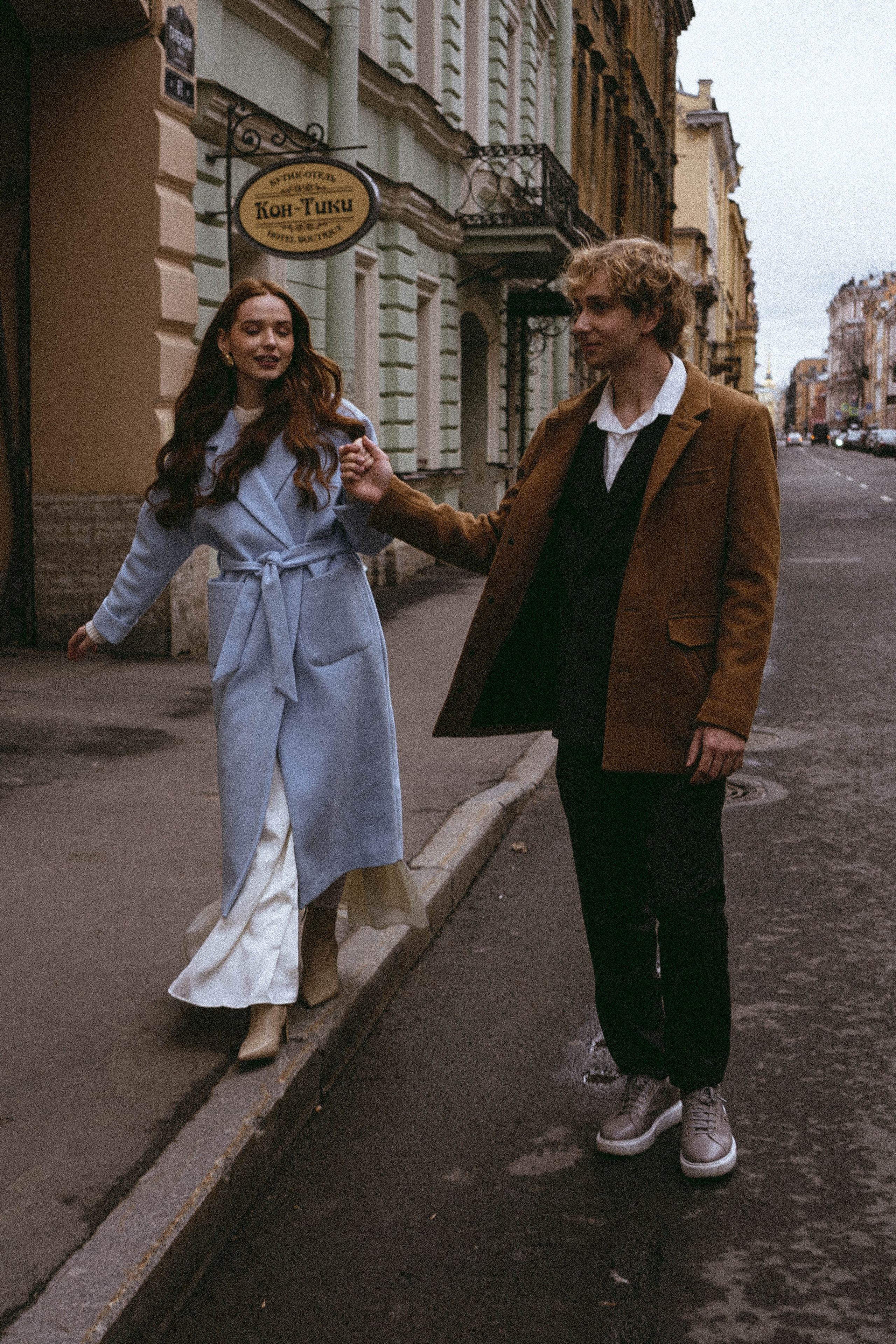 СВАДЕБНАЯ ПРОГУЛКА ПО ПЕТРОГРАДКЕ ВЕСНОЙ (ФОТОСЕССИИЯ ПАРЫ СВАДЕБНАЯ). Профессиональный фотограф, Санкт-Петербург — Виктория Богомолова