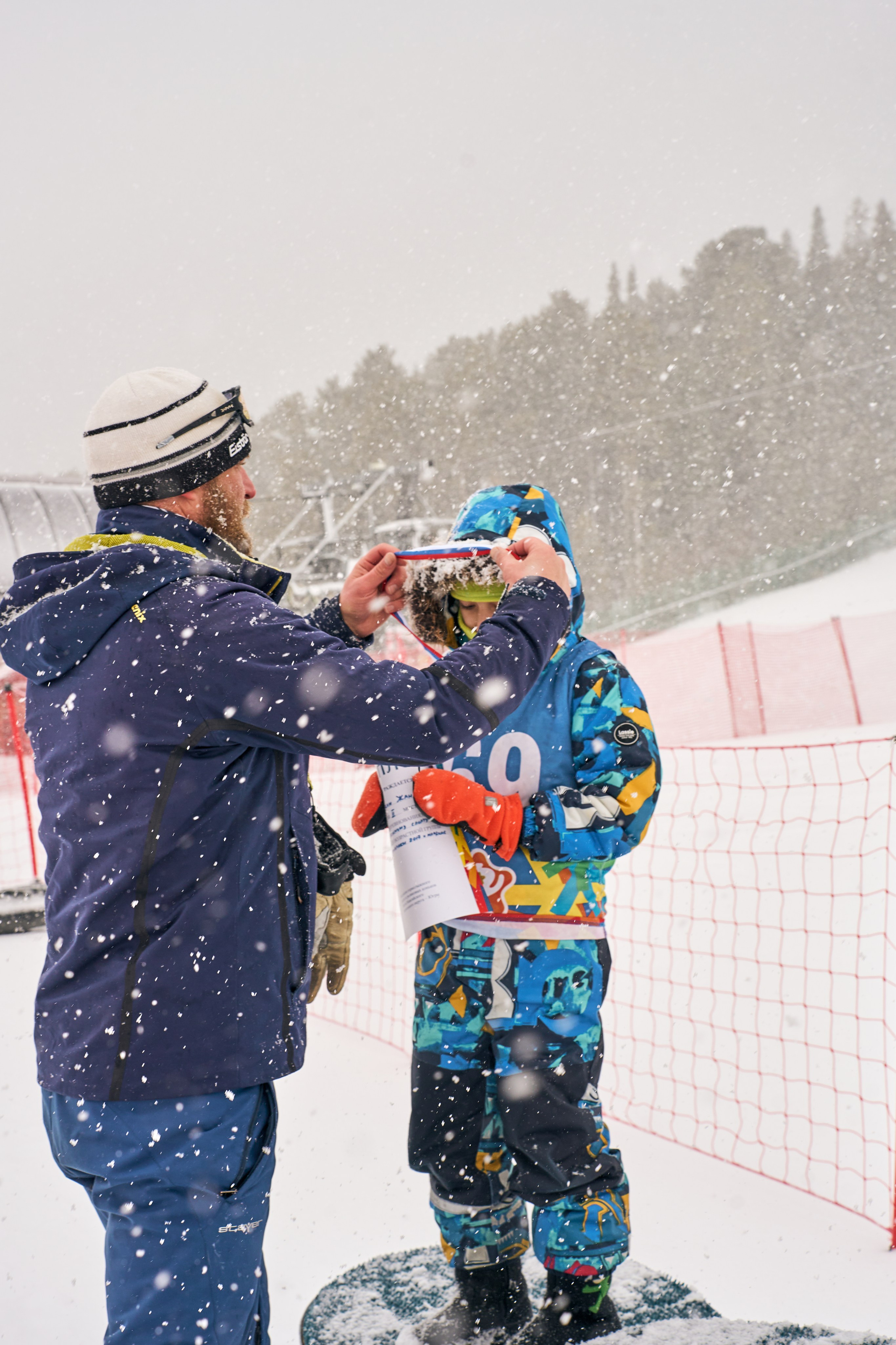 Соревнования по горным лыжам. Лайфстайл фотограф в Ханты-Мансийске Мария Шишкина
