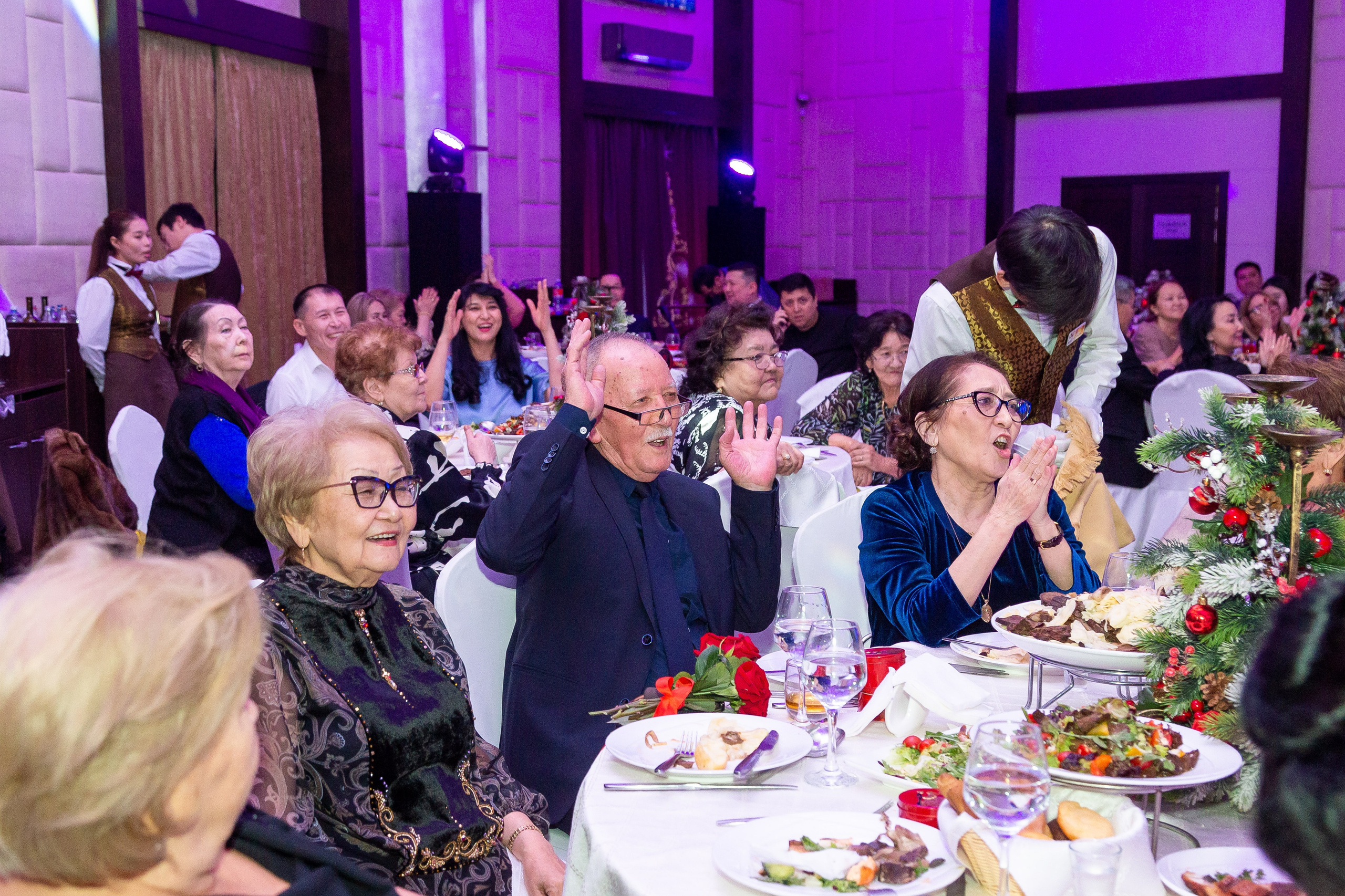 Айша Юбилей 80 лет. Свадебный фотограф в Алматы Айгерим Верба