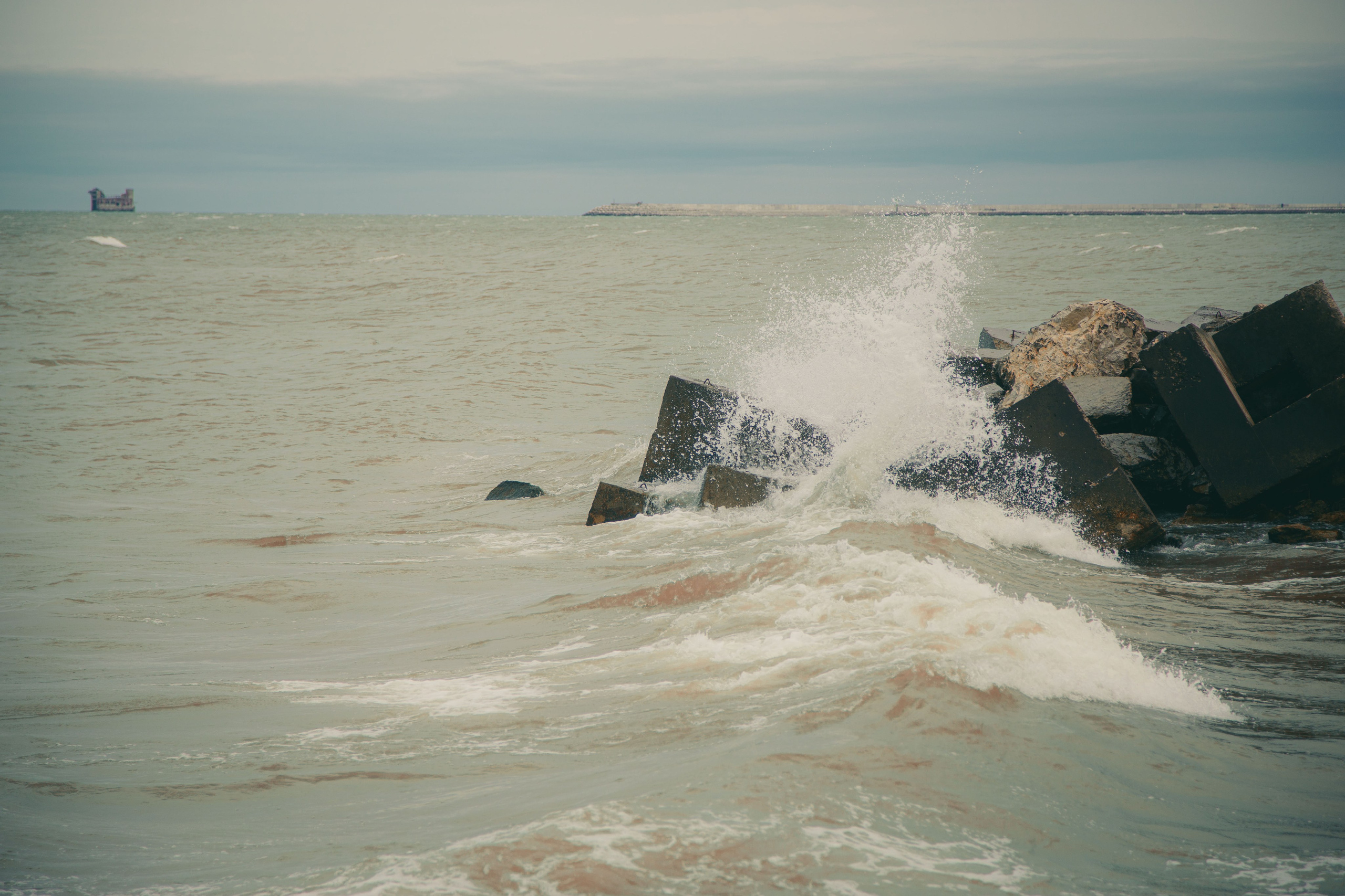 Ветер. Dmitriy [KCCC] is a pretty cool photographer