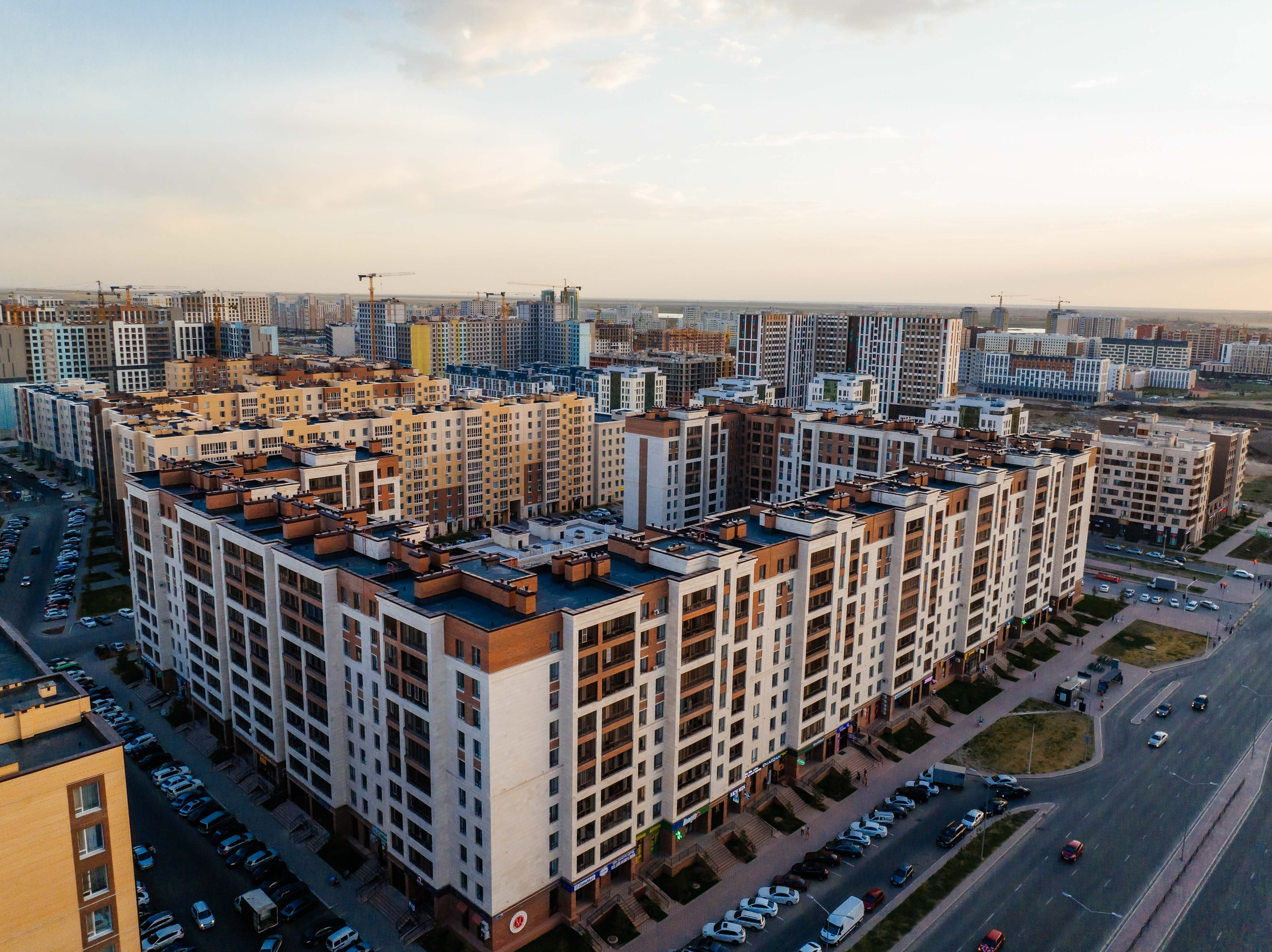 Проект 6. ЖК Манхэттен 1-5, Амстердам. Дата: июль 2023. Профессиональный фотограф в городе Астана/Алматы Даурен Сембаев