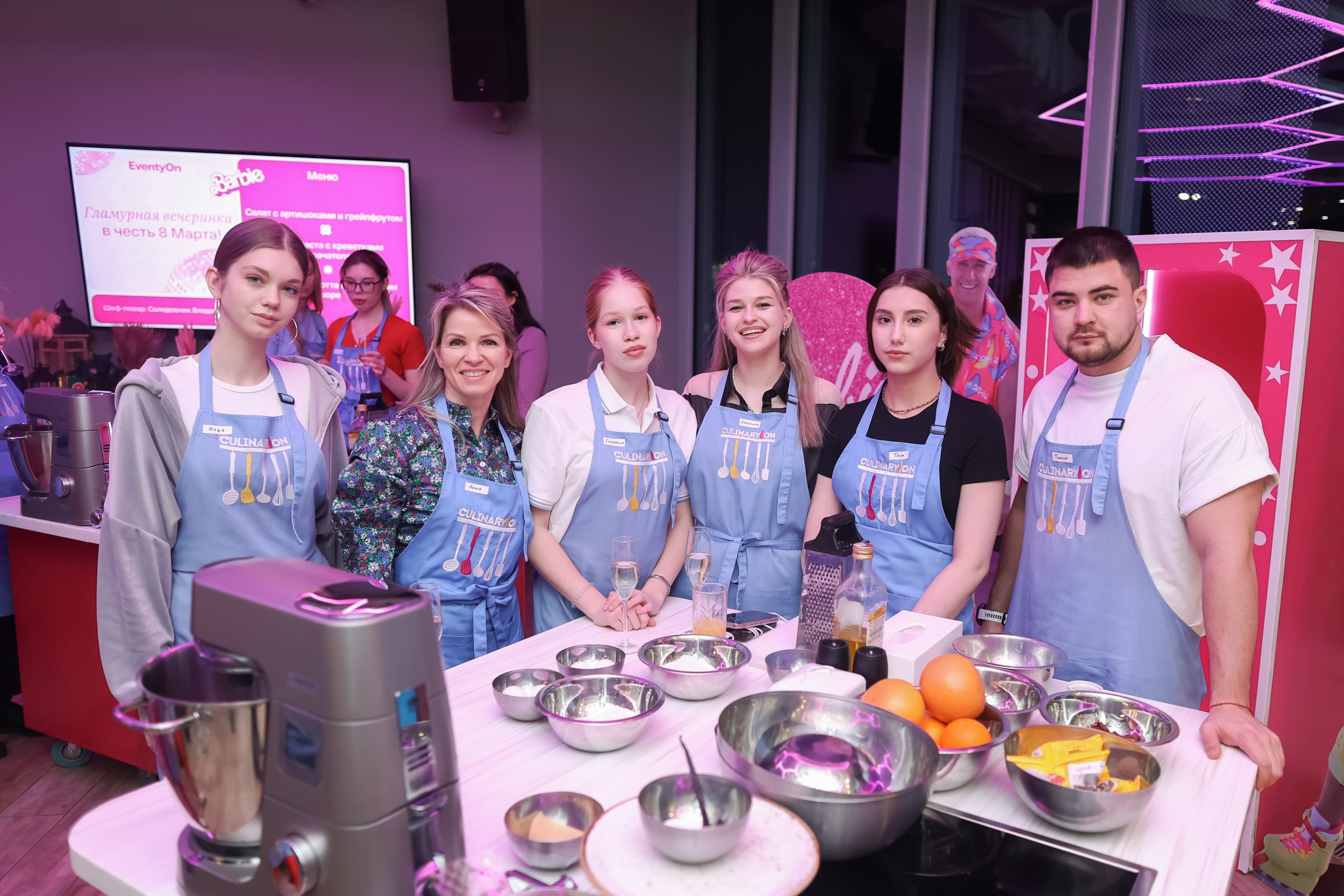 Вечеринка 8 марта в EventyOn. Репортажный фотограф видеограф в Москве Ольга Плаксина