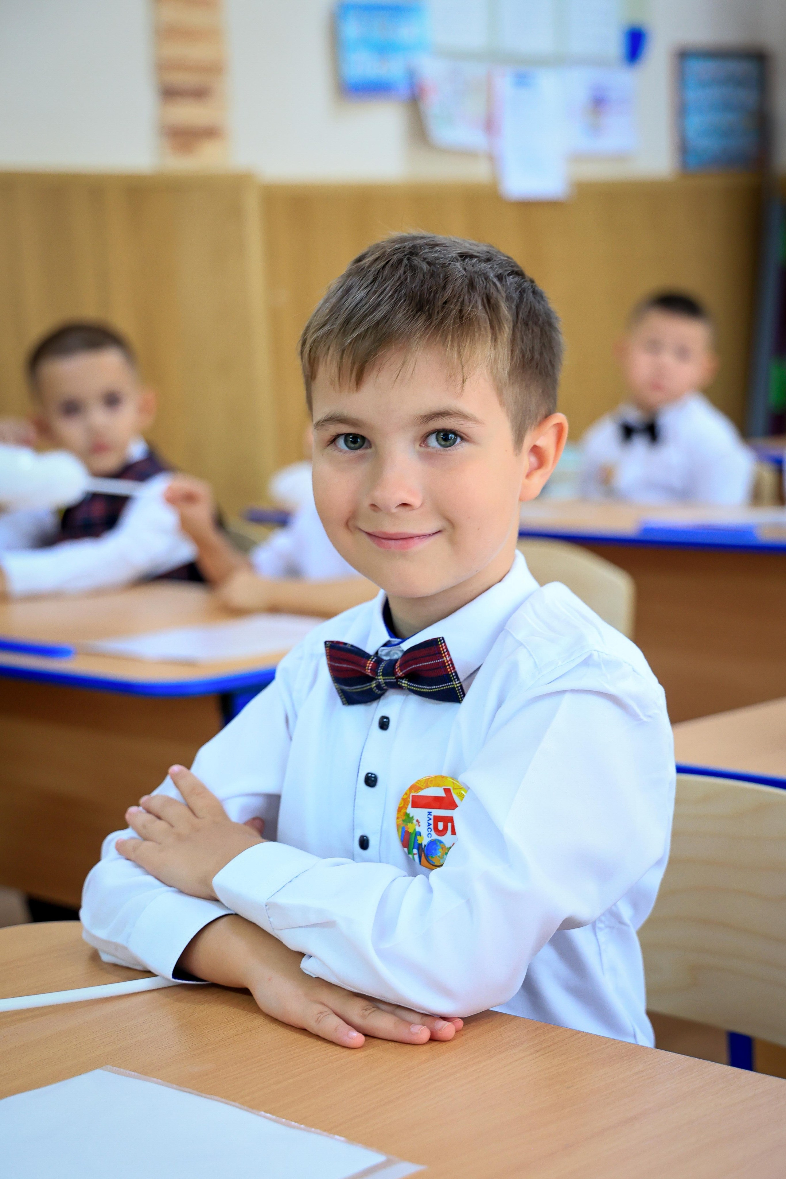 ШКОЛА 1 СЕНТЯБРЯ. Свадебный фотограф — видеограф в г. Астрахань Екатерина Юмашева