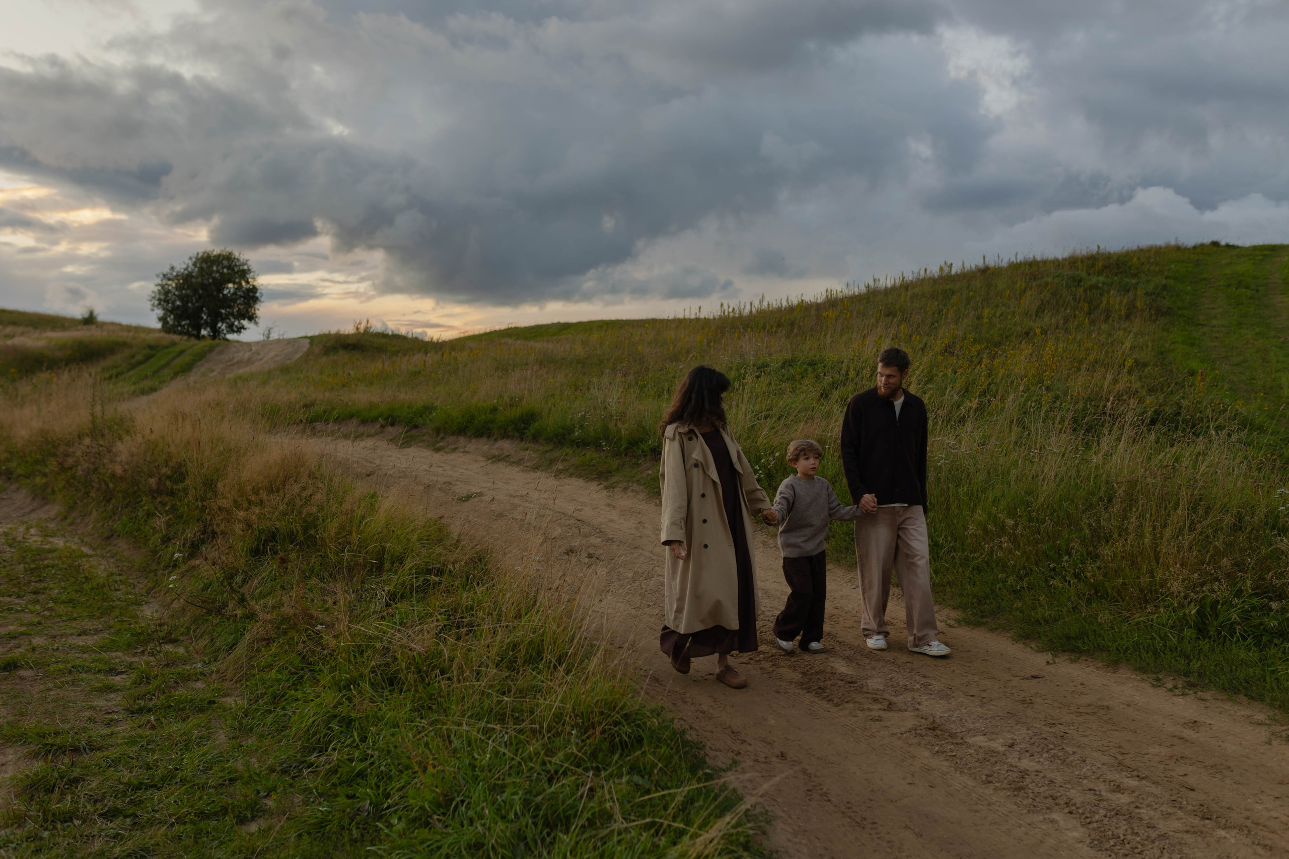 В полях. Семейный фотограф в Санкт-Петербурге Любовь Савкина