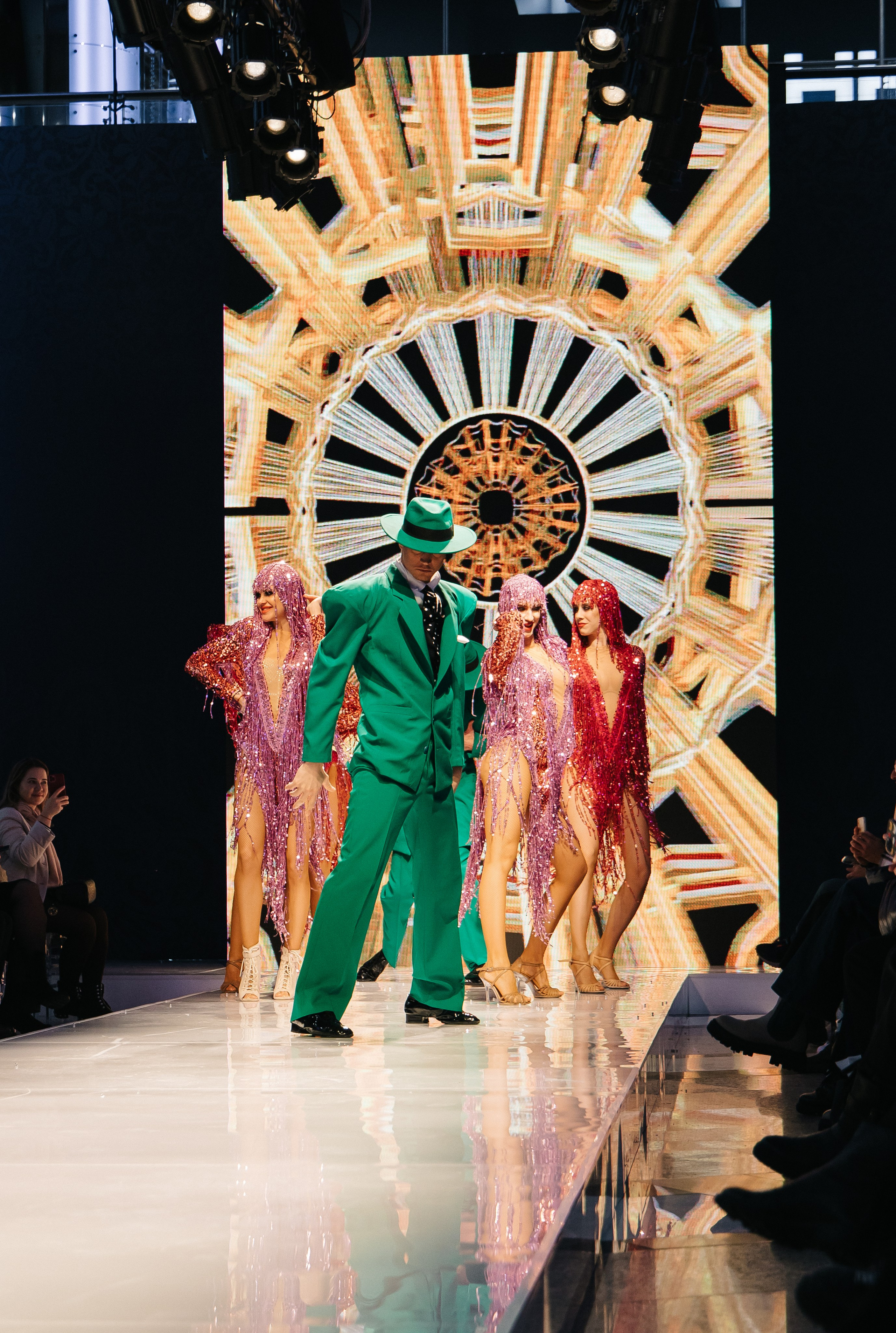 Неделя моды в галерее модные сезоны. Репортажный фотограф Катерина Гилс Москва