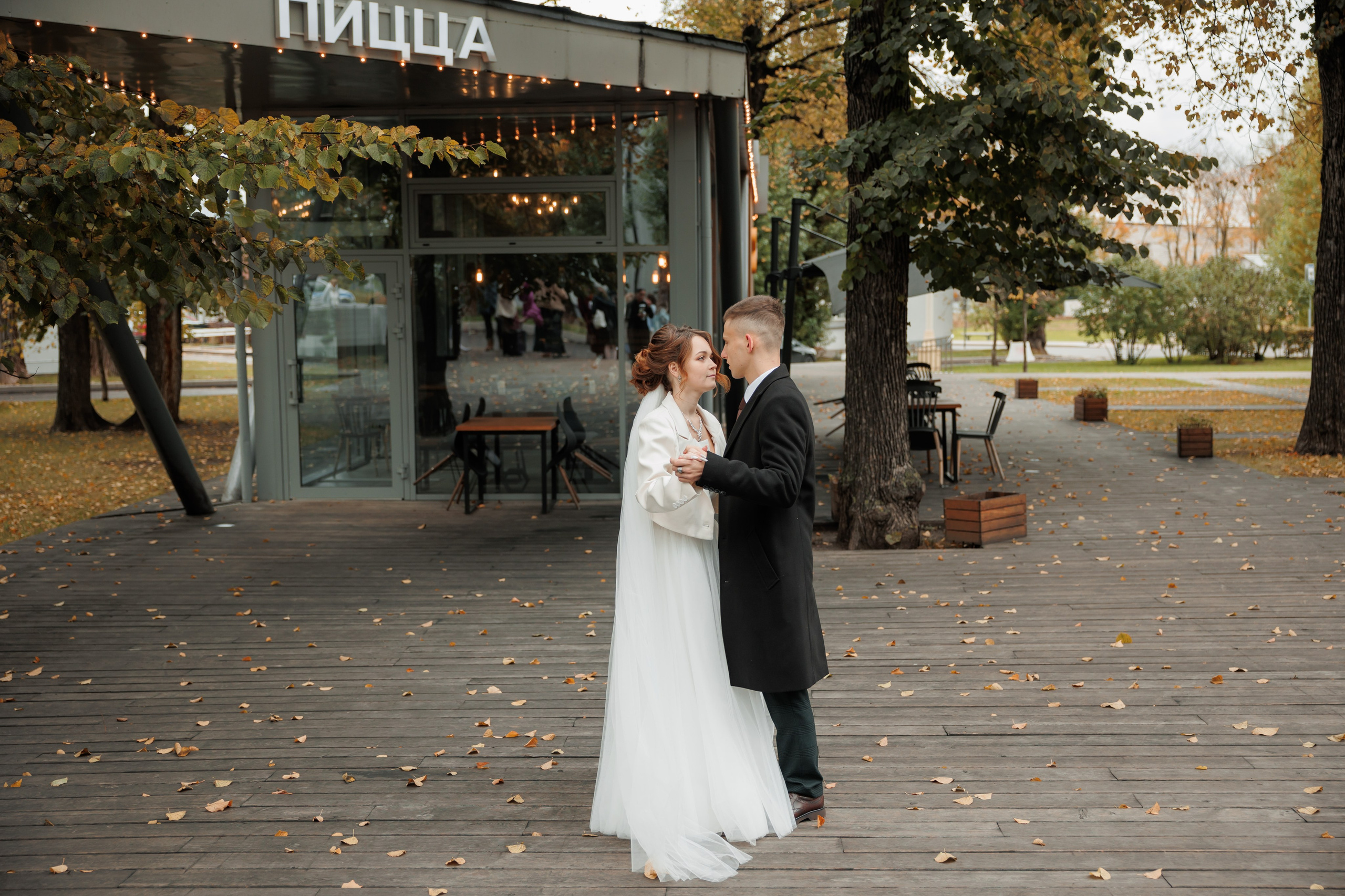 Константин и Дарья, ЗАГС ВДНХ, отель Soluxe, ресторан «Антик». Свадебный и репортажный фотограф (Москва, Королев и другие)