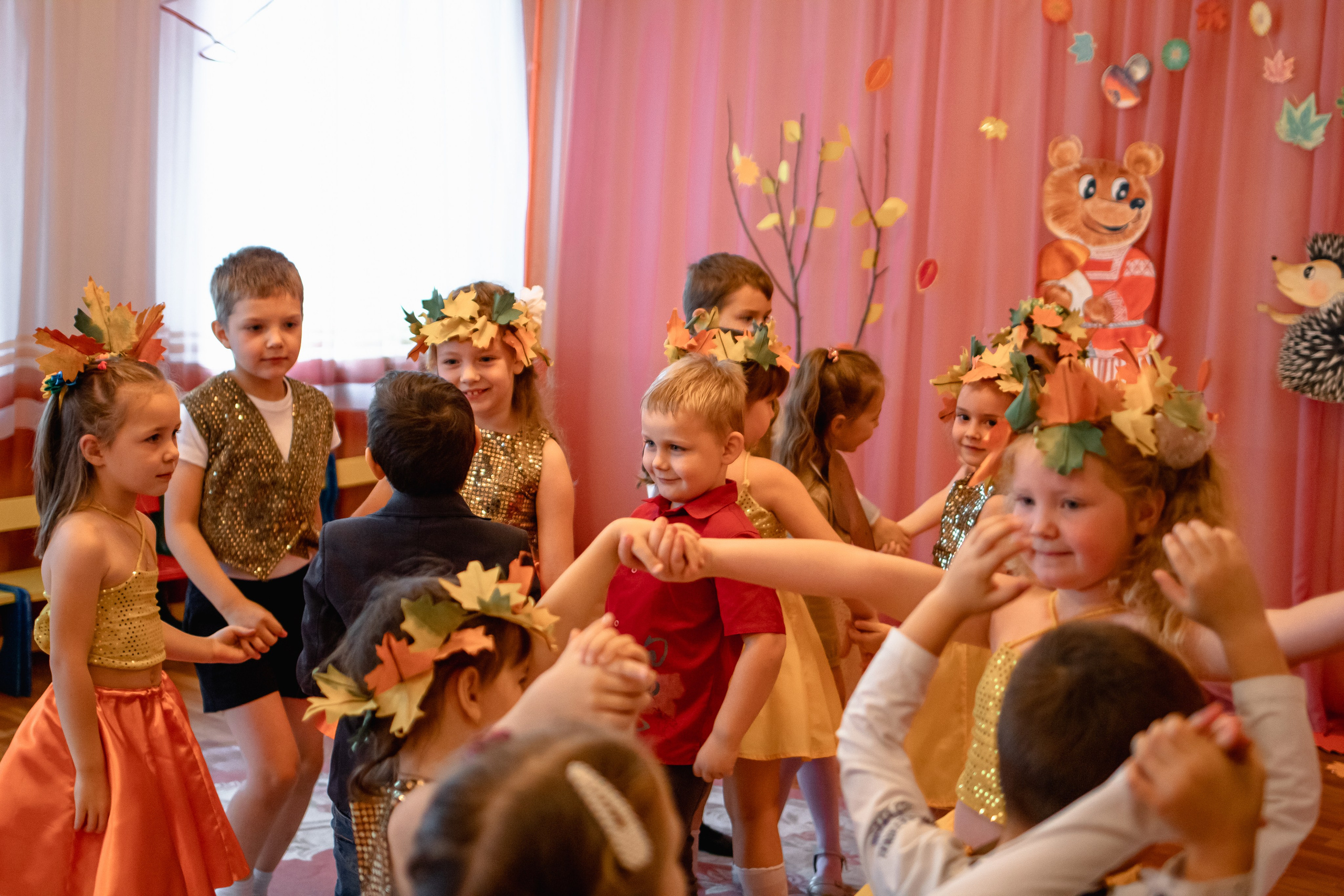 Осенний праздник в детском саду. Маргарита. Семейный фотограф в Минске Приболовец Светлана