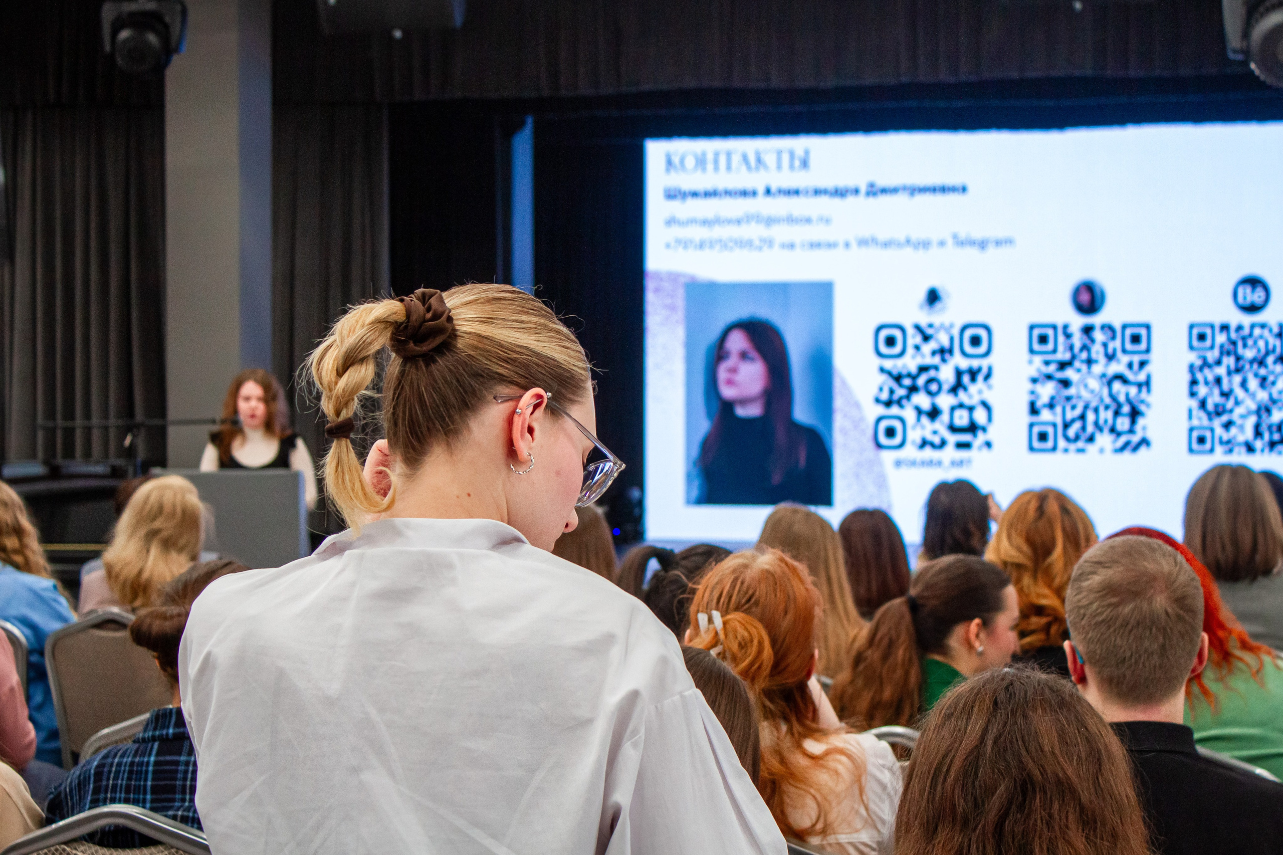 Ярмарка вакансий в Екатеринбургской академии современного искусства 2025