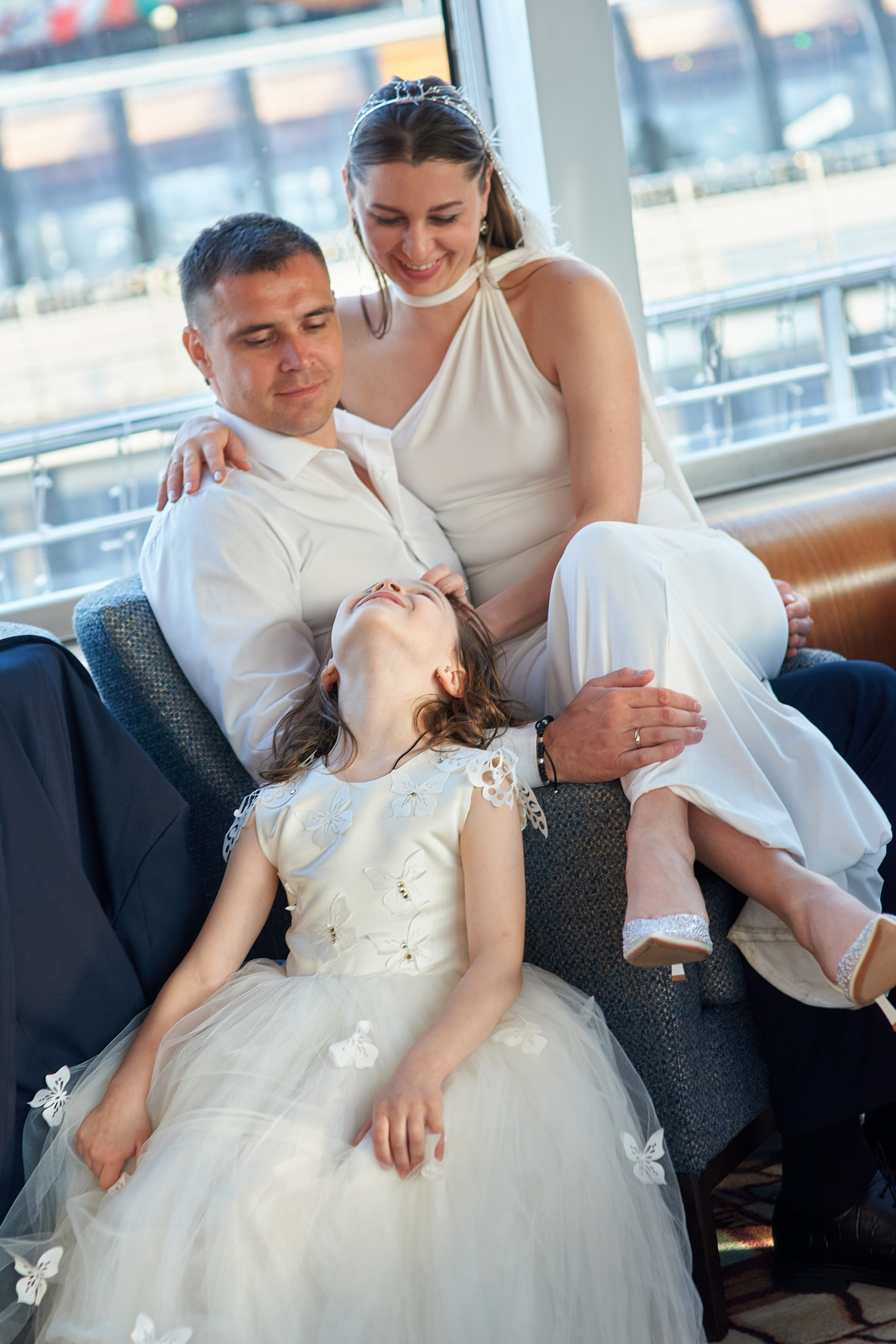 Свадебная прогулка на корабле, по Москве-реке