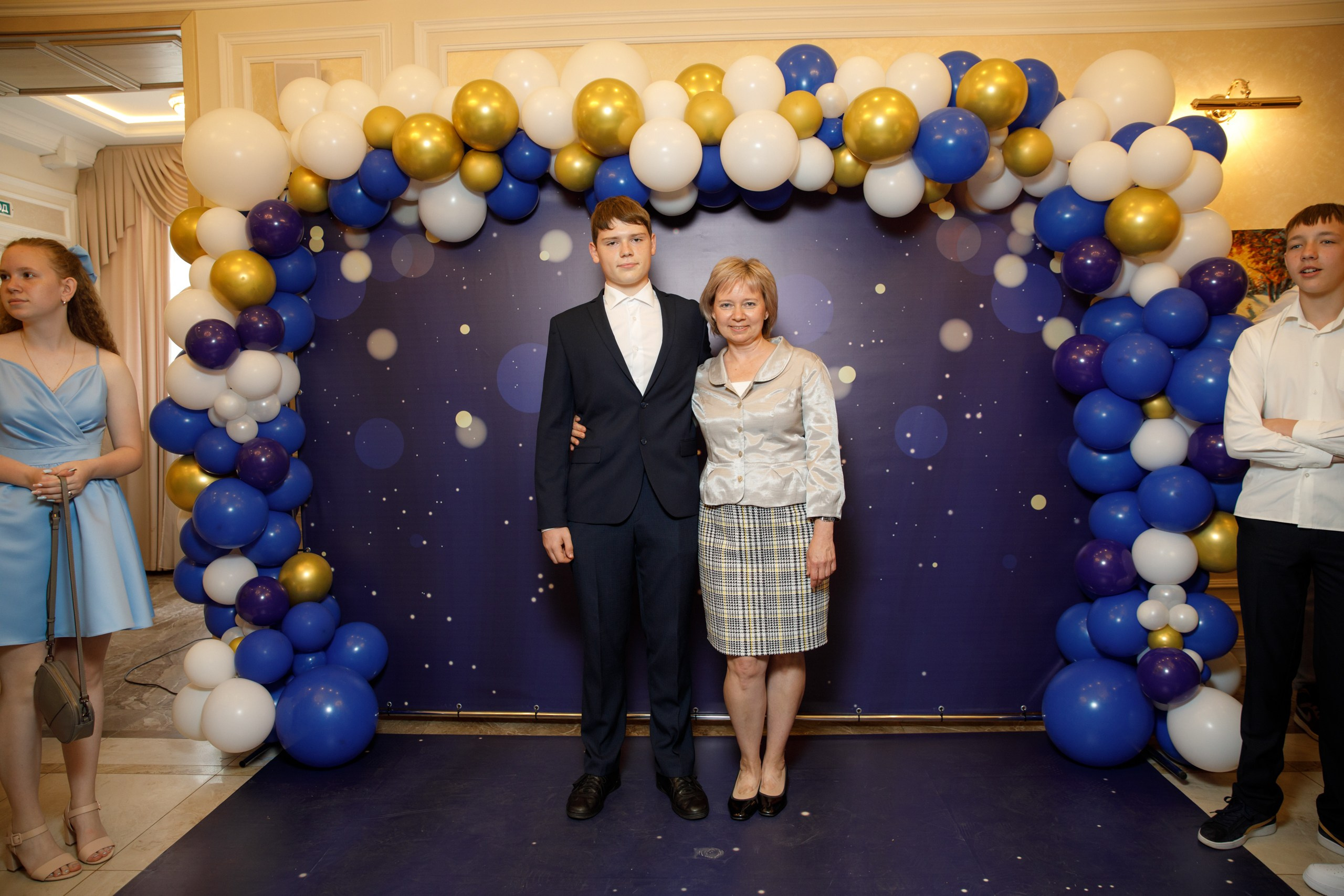 Вручение аттестатов. Свадебный фотограф в Ярославле Анастасия Архипова