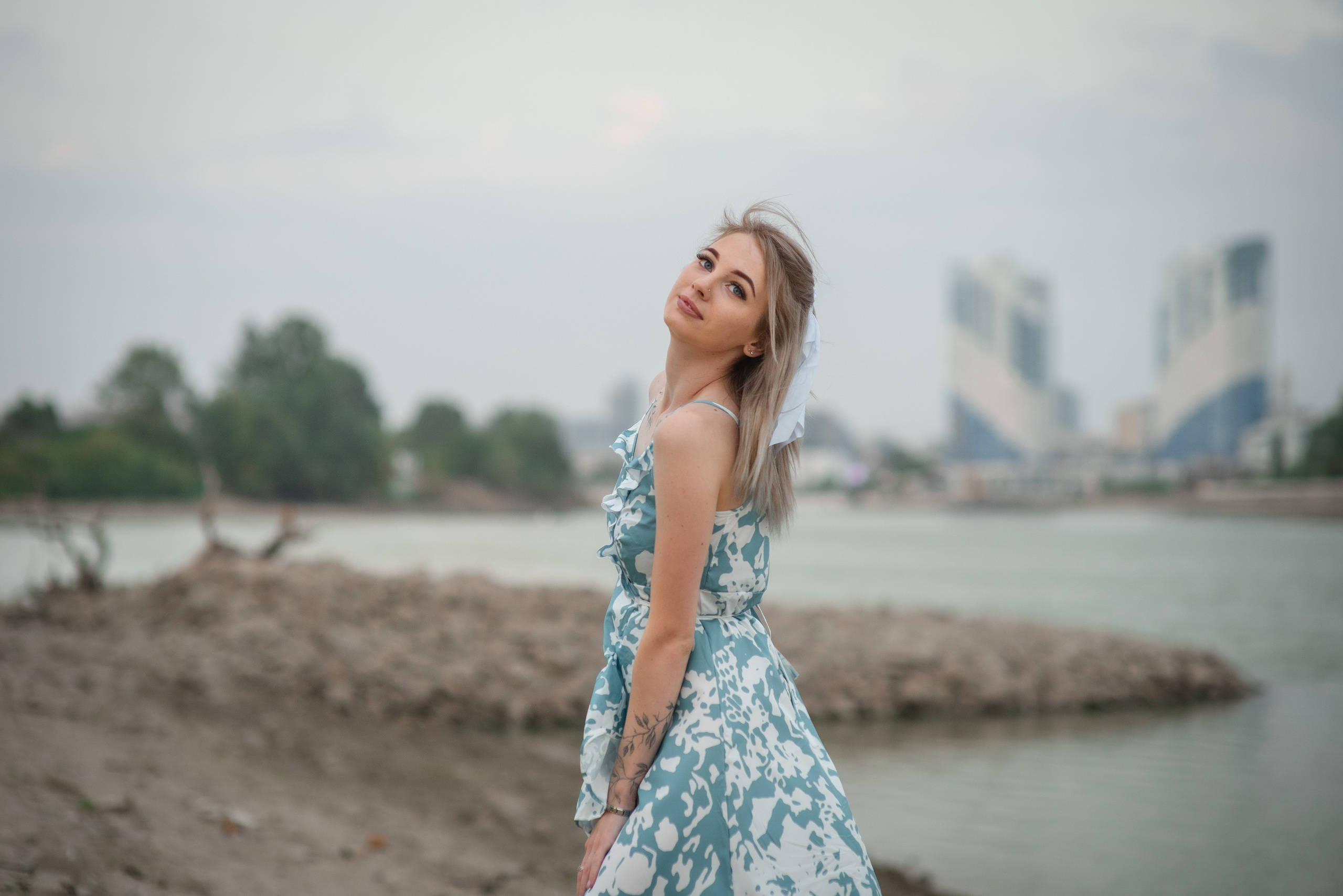 Фотосессия мама с дочкой_река Кубань (цветокор). Детский и семейный фотограф Краснодар / Сочи Сергеева Олеся