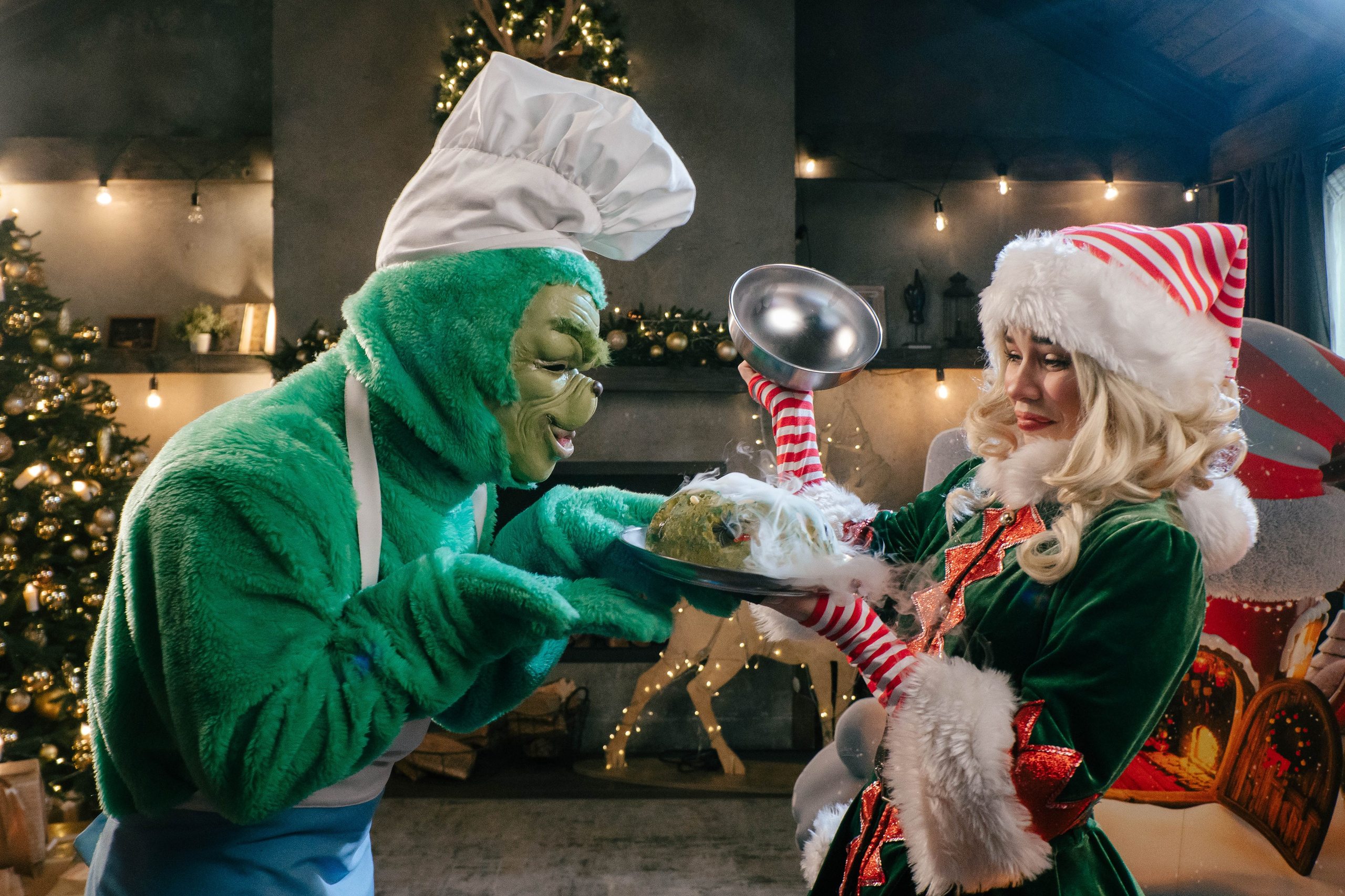 Гринч Circus Zone. Фотограф / видеограф в Москве и Сочи Sofia Riversong