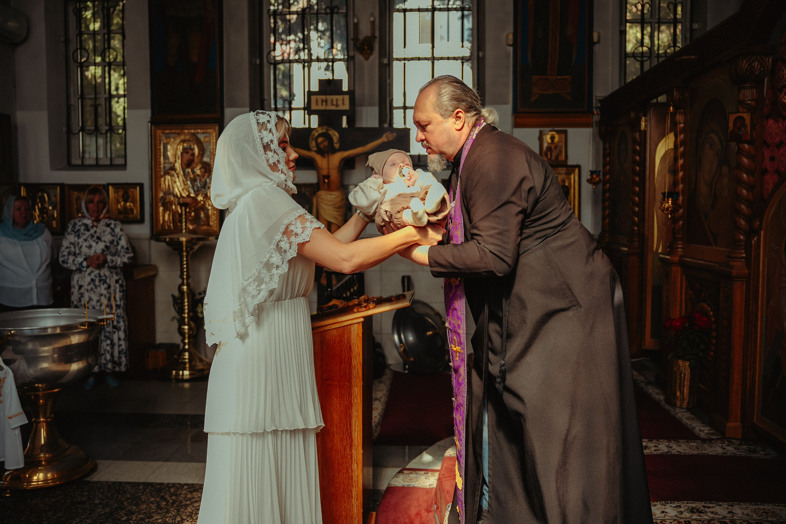 Крестины/Венчание. Фотограф Лазаревское. Индивидуальный и творческий фотограф, семейный и свадебный фотограф из Сочи