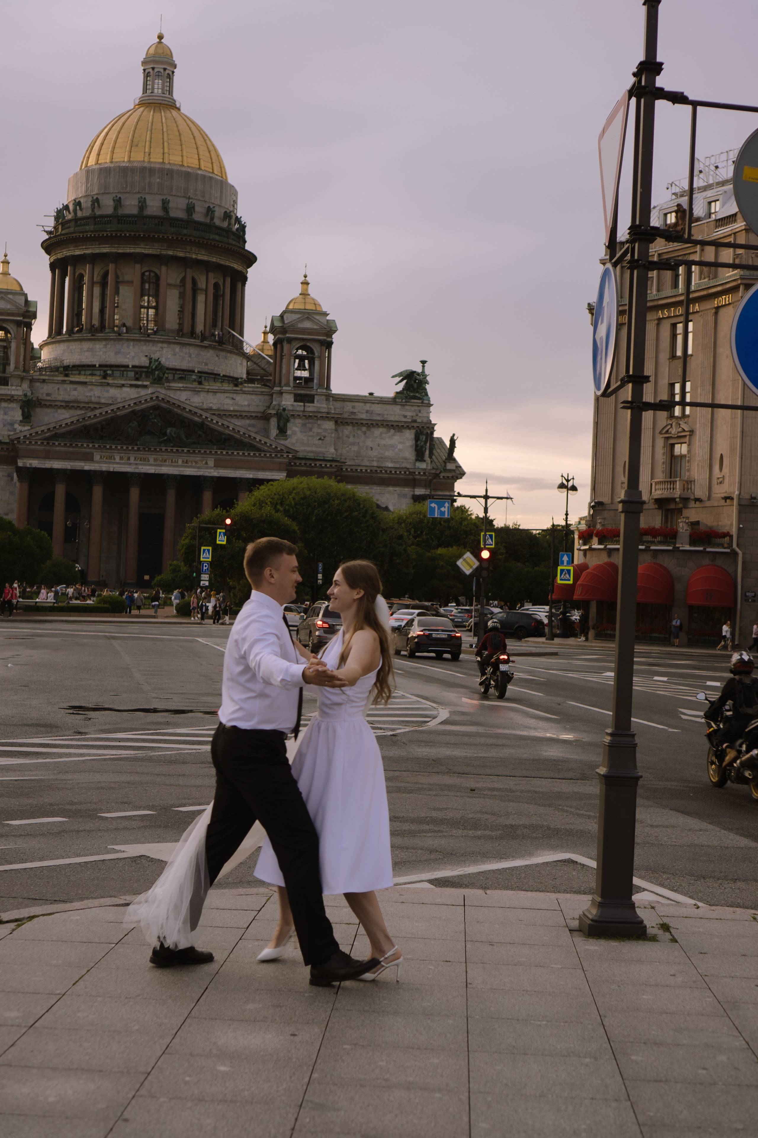 СВАДЕБНАЯ СЬЕМКА С ИСАКИЕВСКИМ СОБОРОМ, АСТОРИЯ И ЗАКОНОДАТЕЛЬНОЕ СОБРАНИЕ. Профессиональный фотограф, Санкт-Петербург — Виктория Богомолова