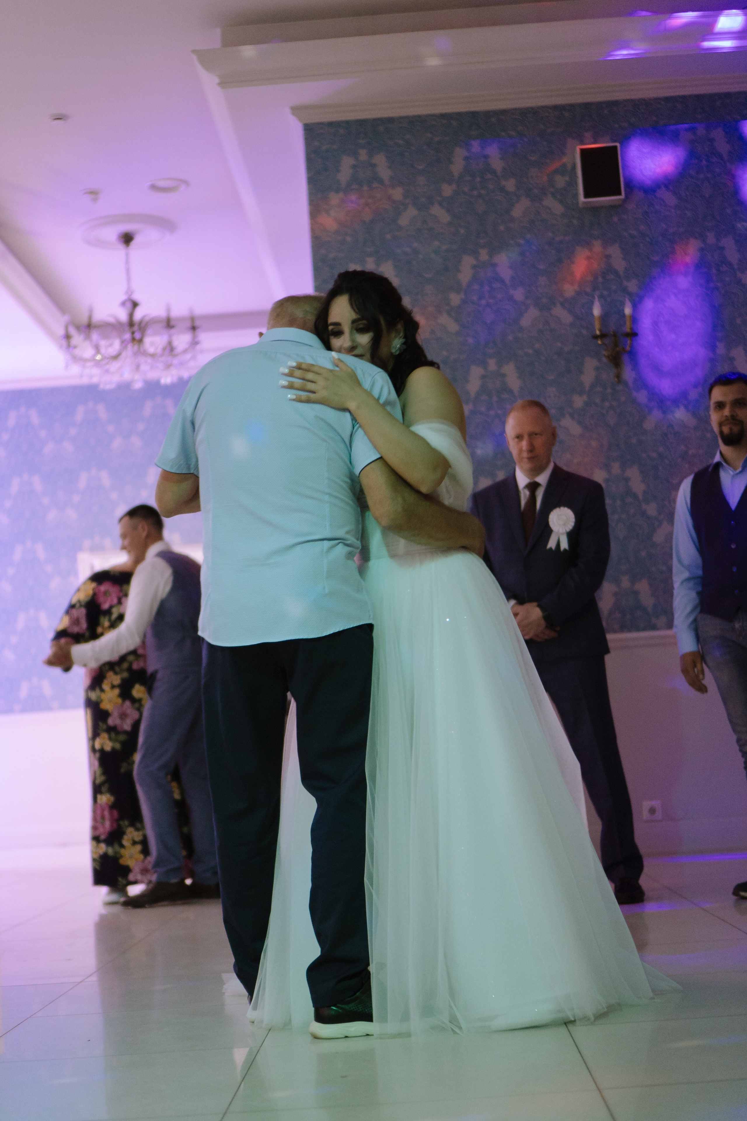 ТАНЕЦ ОТЦА И ДОЧЕРИ НА БАНКЕТЕ (СВАДЕБНАЯ ФОТОСЕСИИЯ БАНКЕТА). Профессиональный фотограф, Санкт-Петербург — Виктория Богомолова
