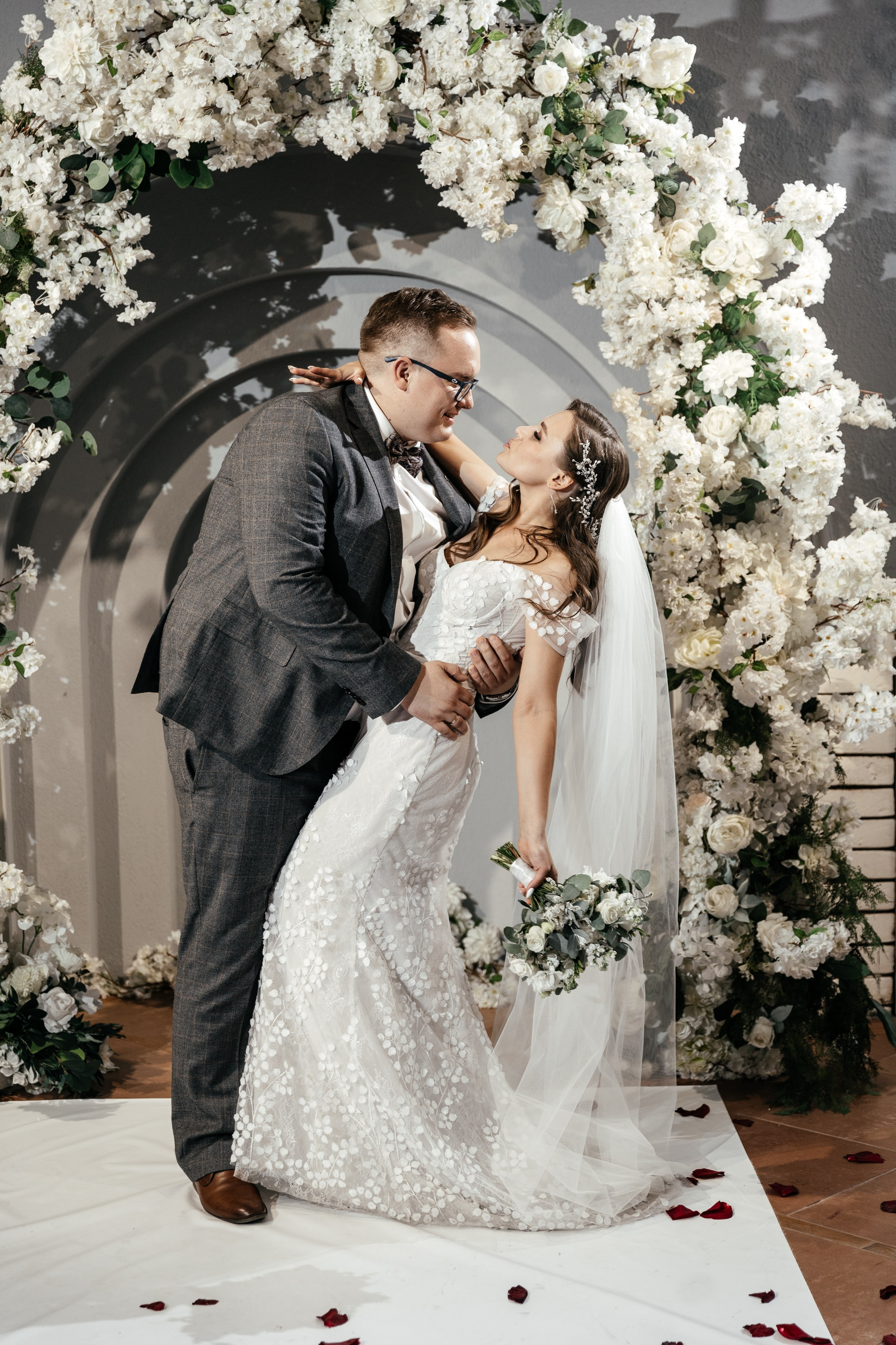 Свадебный фотограф Уфа — Руслан ГабдлисламовЖивые эмоции, красивые кадры, воспоминания на всю жизнь.Работаю по всей Республике Башкортоста. Свадебный фотограф Уфа Руслан Габдлисламов