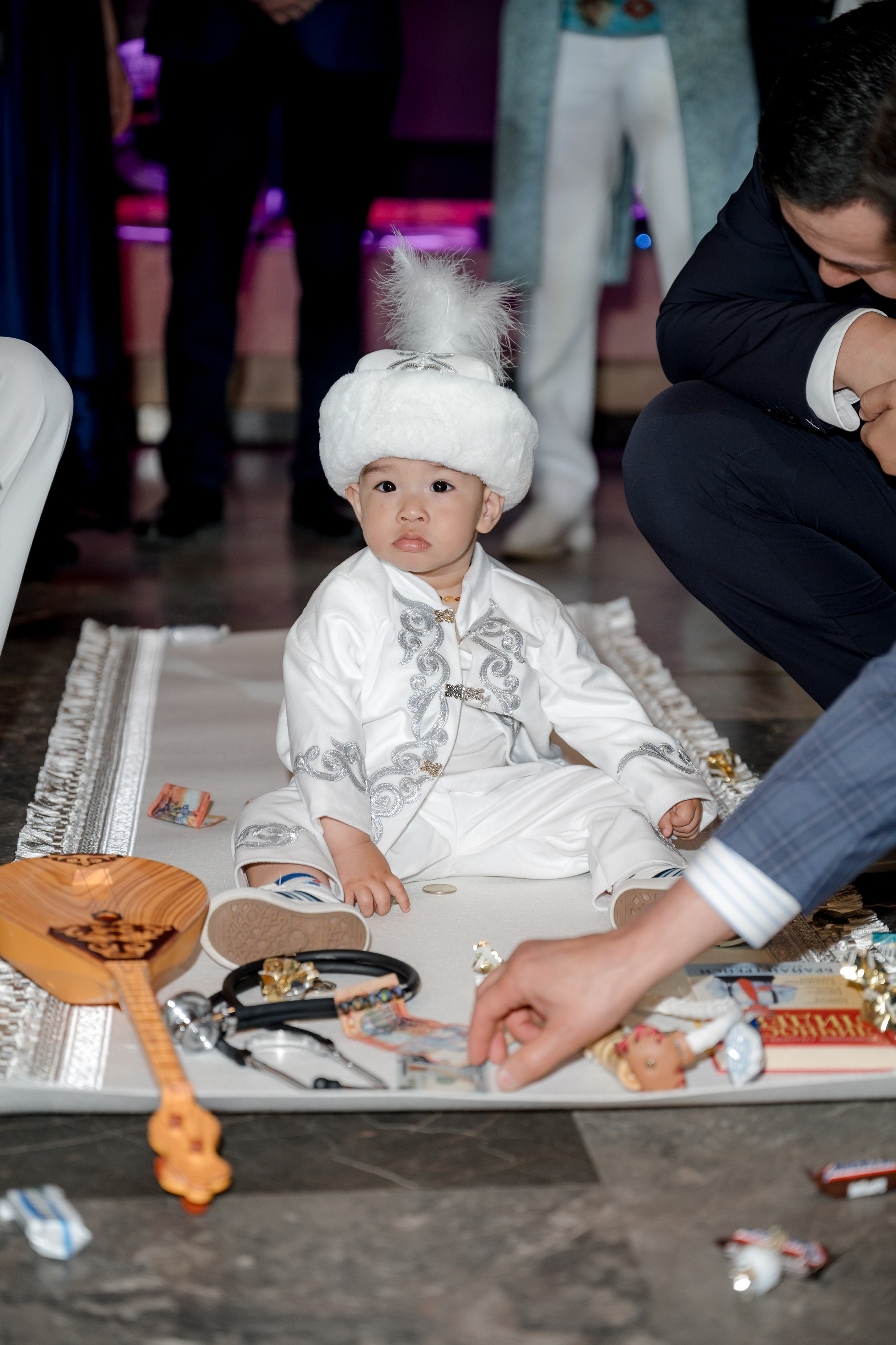 ФОТОГАЛЕРЕЯ. Ведущий мероприятии в Астане Акылбеков Алмас