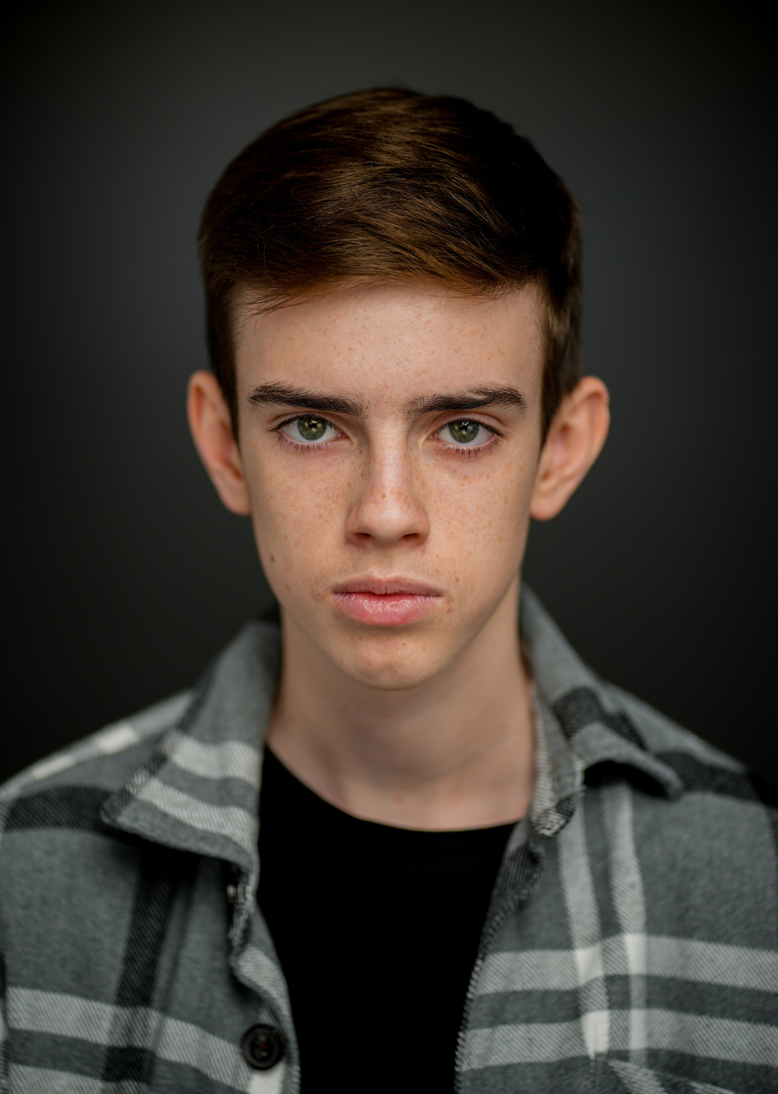 Актер Артемий Кисель. Портретная съемка в Москве, студийный фотограф Игорь Фомин