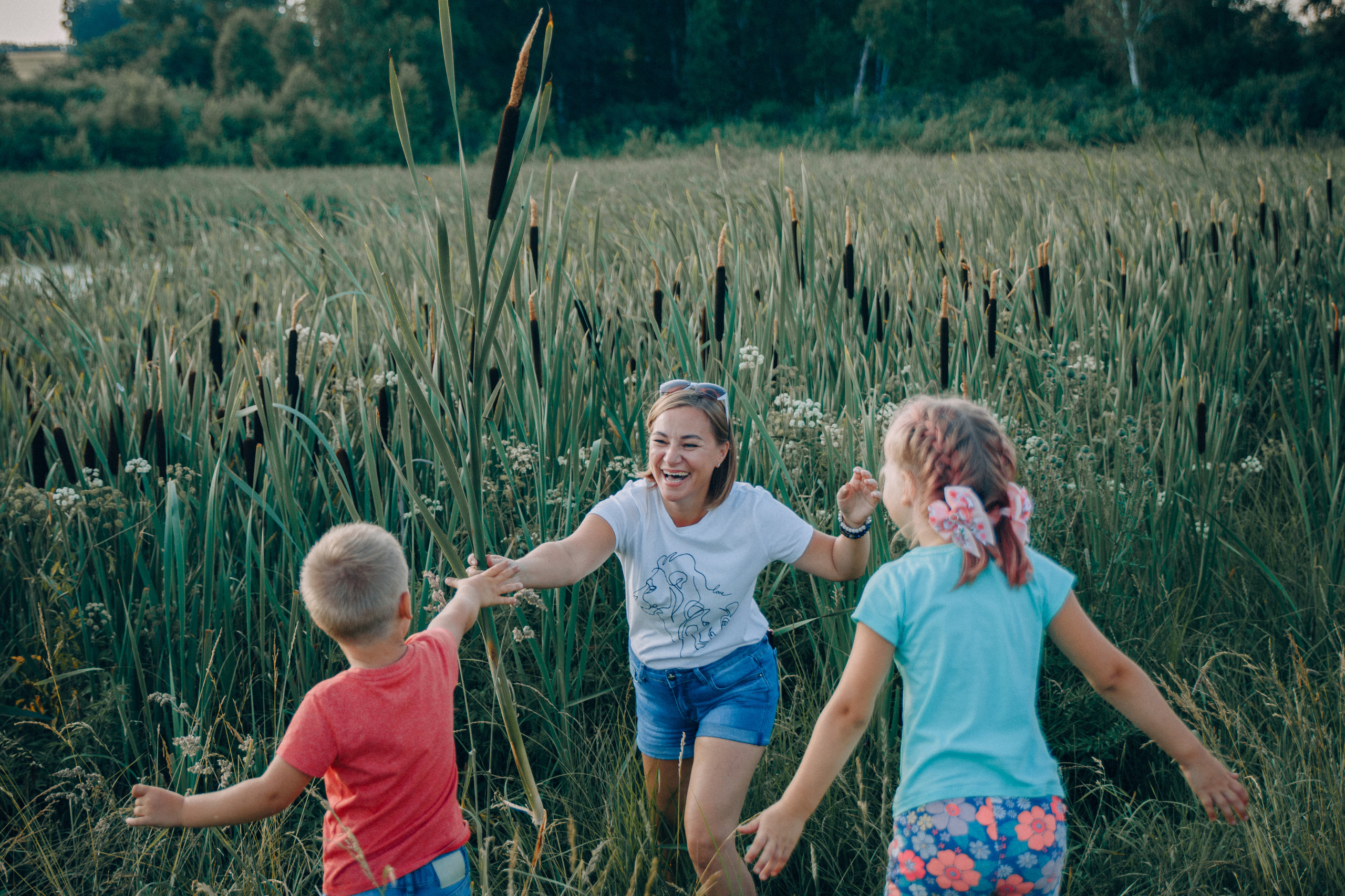 Семейная фотосессия Олеси с детьми. Семейный и женский фотограф в Красноярске Алёна Барковская