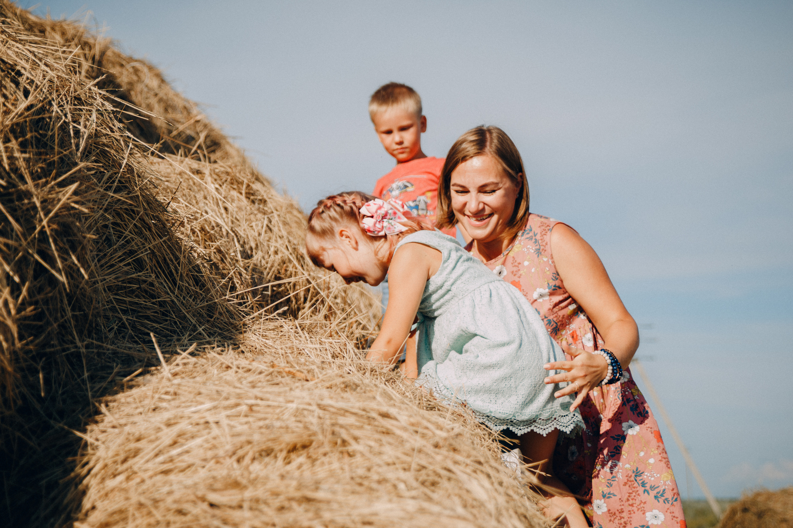 Семейная фотосессия Олеси с детьми. Семейный и женский фотограф в Красноярске Алёна Барковская