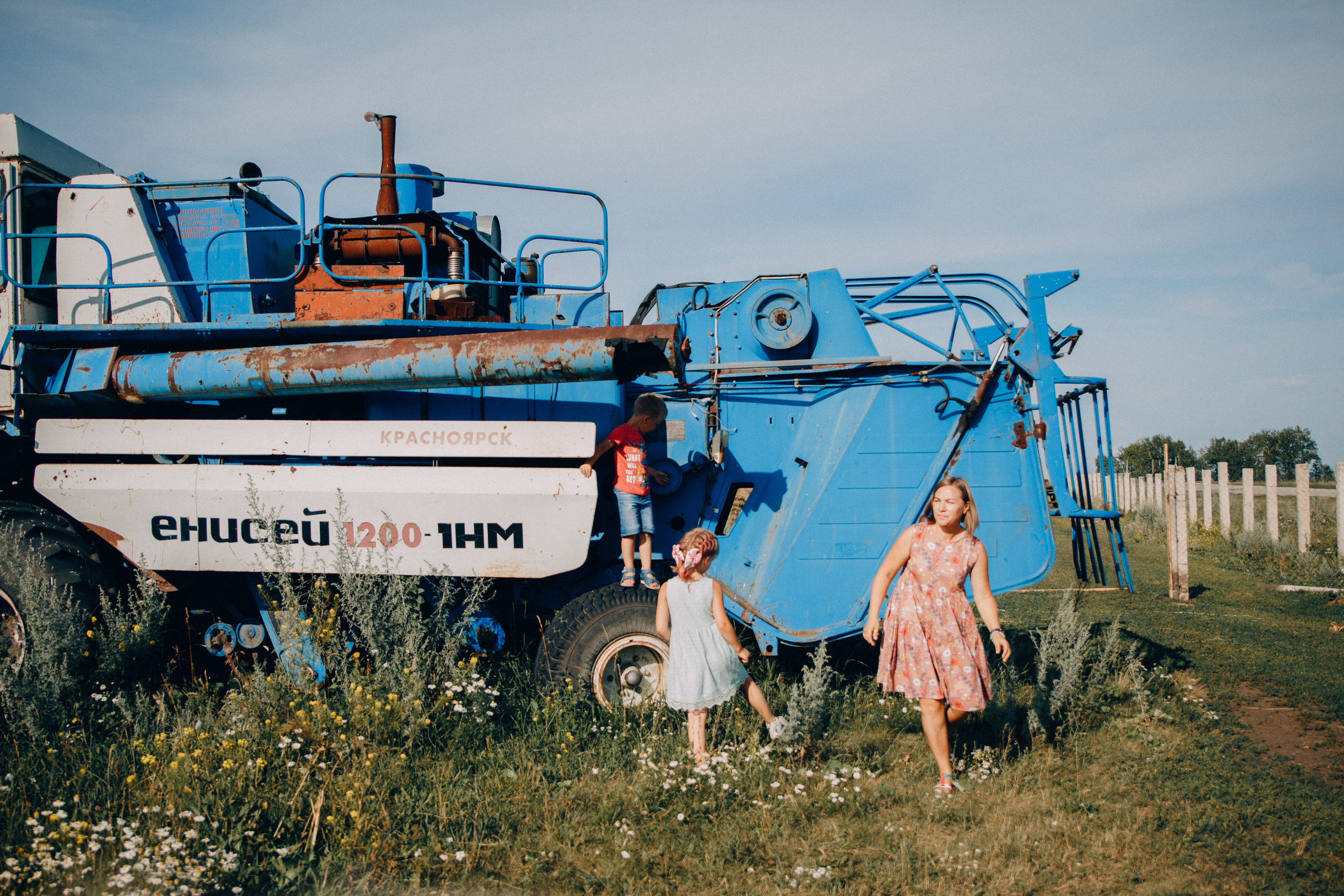 Семейная фотосессия Олеси с детьми. Семейный и женский фотограф в Красноярске Алёна Барковская