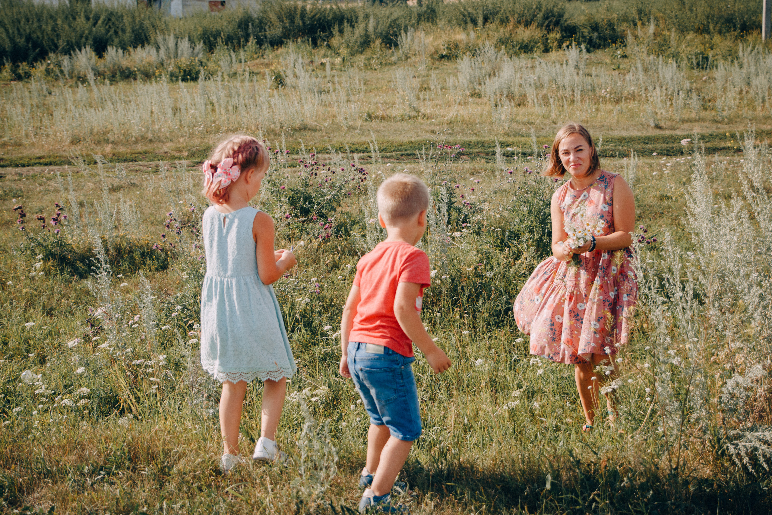 Семейная фотосессия Олеси с детьми. Семейный и женский фотограф в Красноярске Алёна Барковская