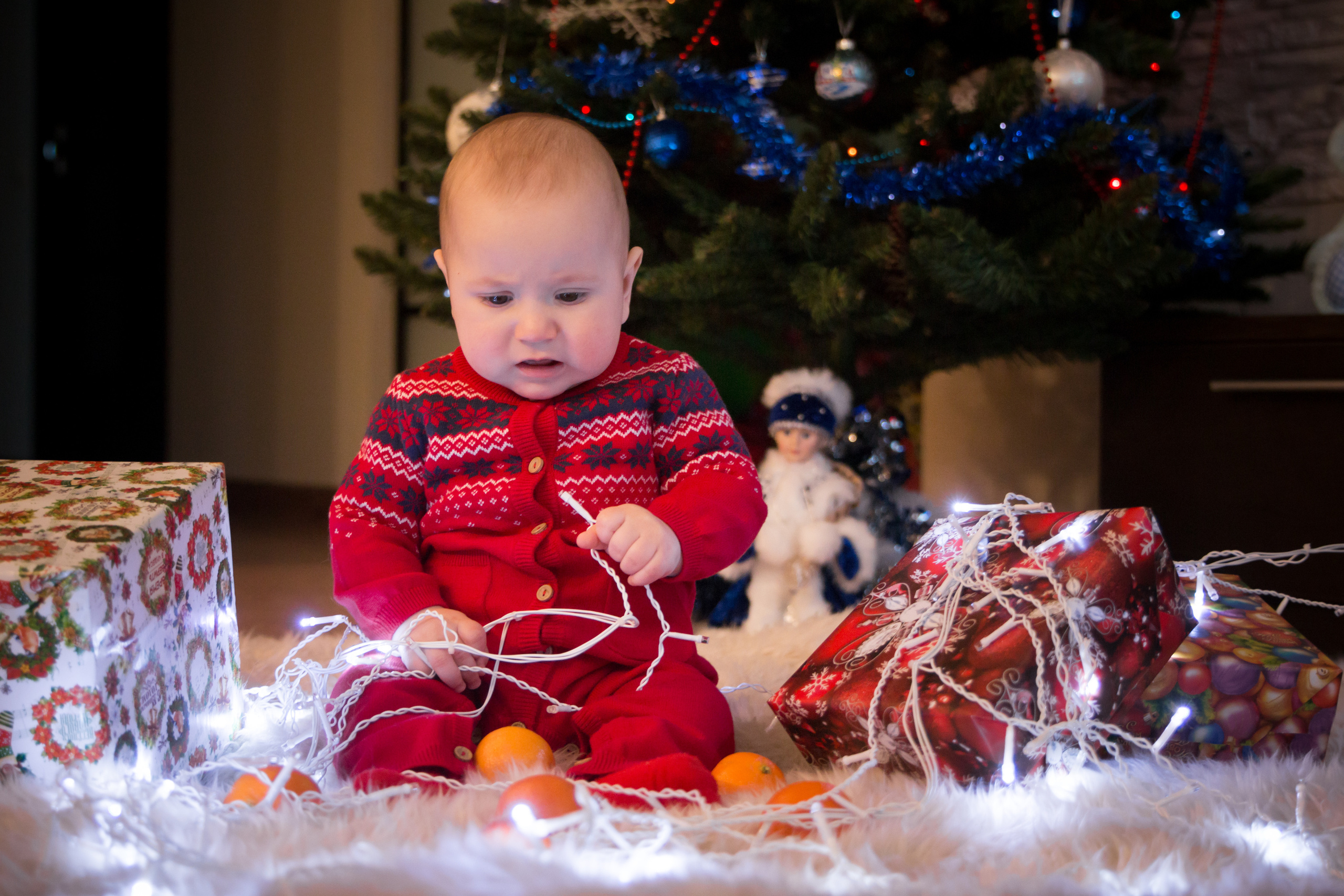 Домашняя новогодняя съёмка Ани с семьёй. Семейный и женский фотограф в Красноярске Алёна Барковская
