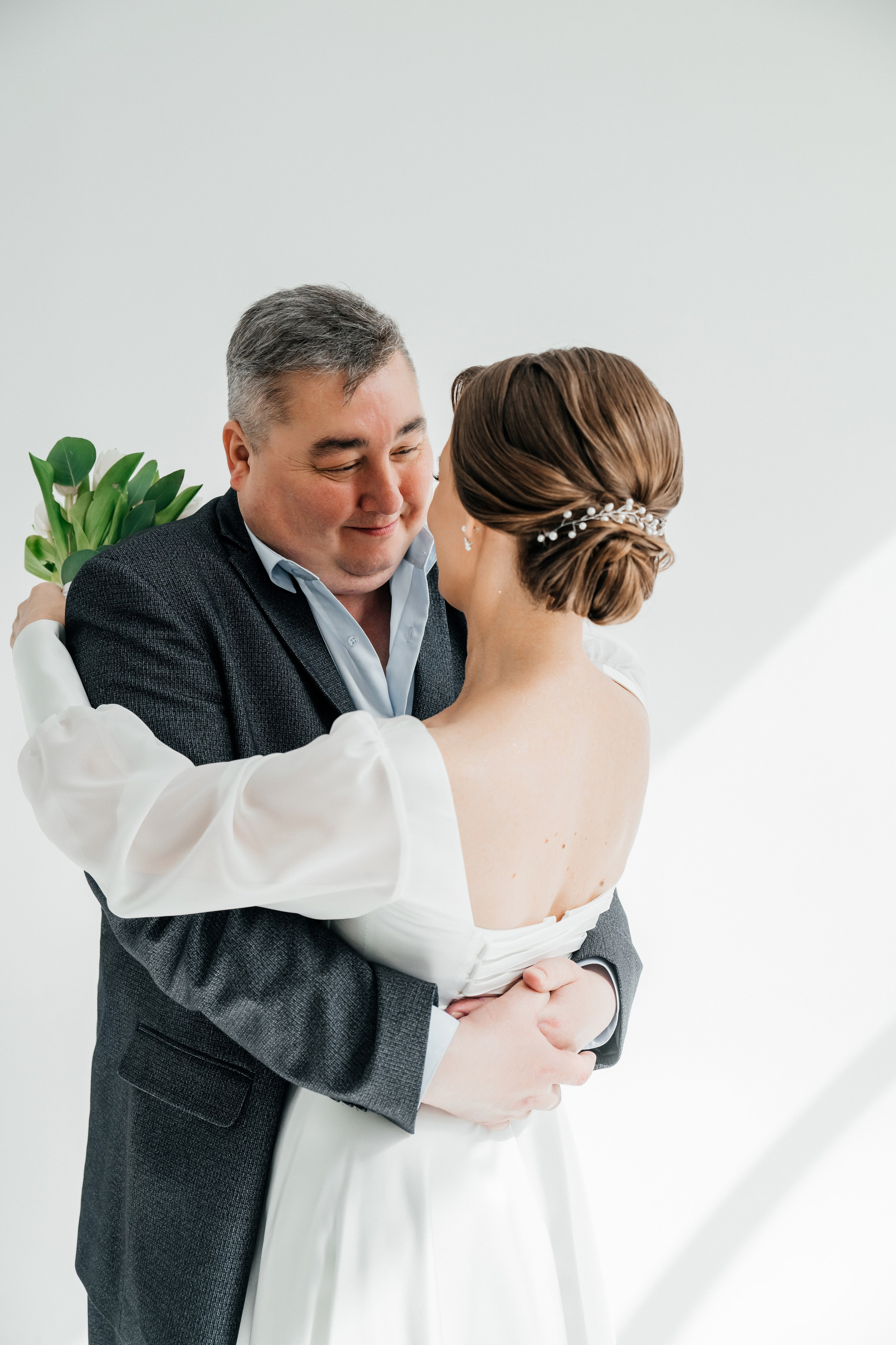 Вера и Ильдар 17.04.24. Фотограф Ярмишко Дарья. Выпускные фотокниги