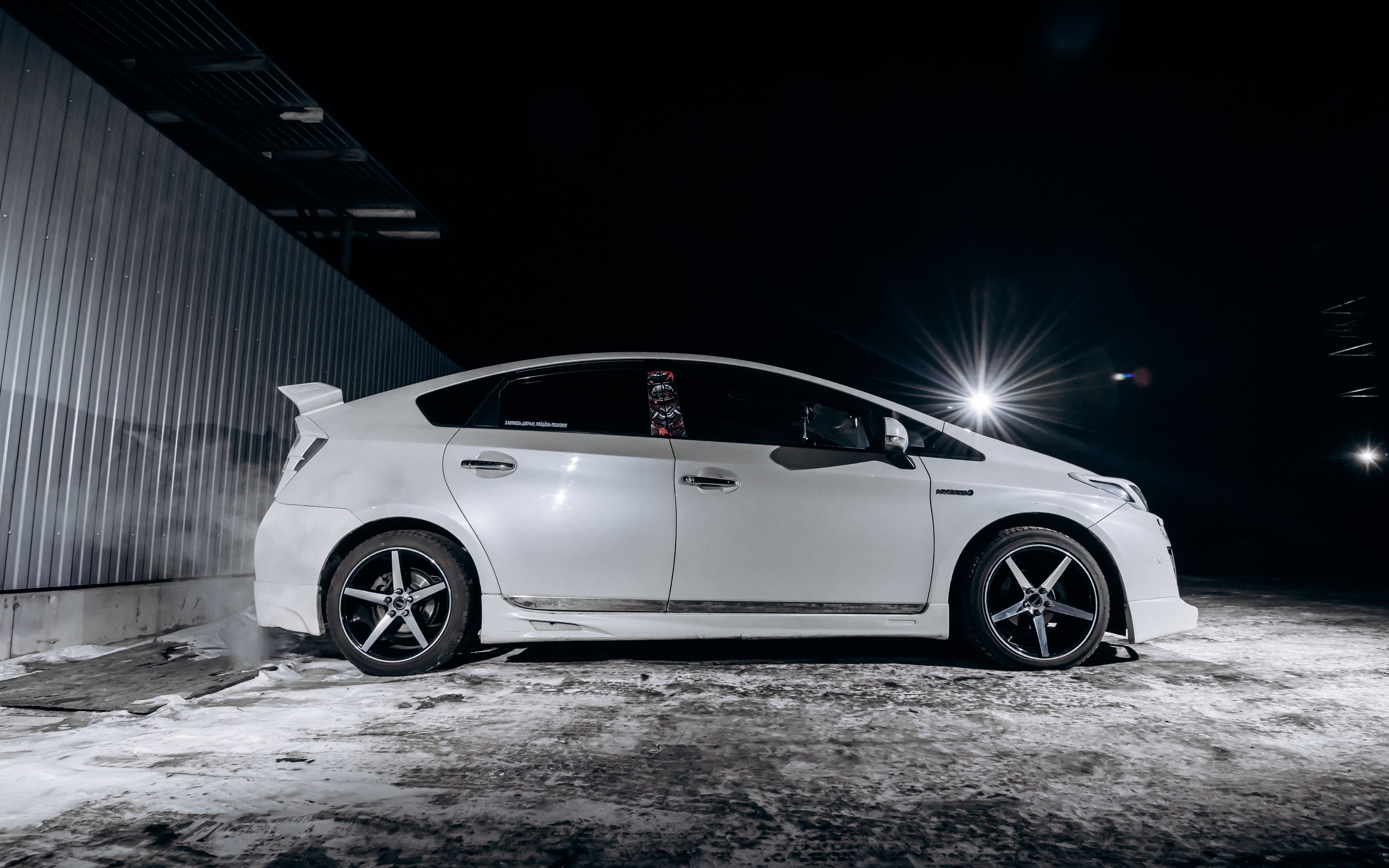 Toyota Prius. Фотограф Андрей Сенченко