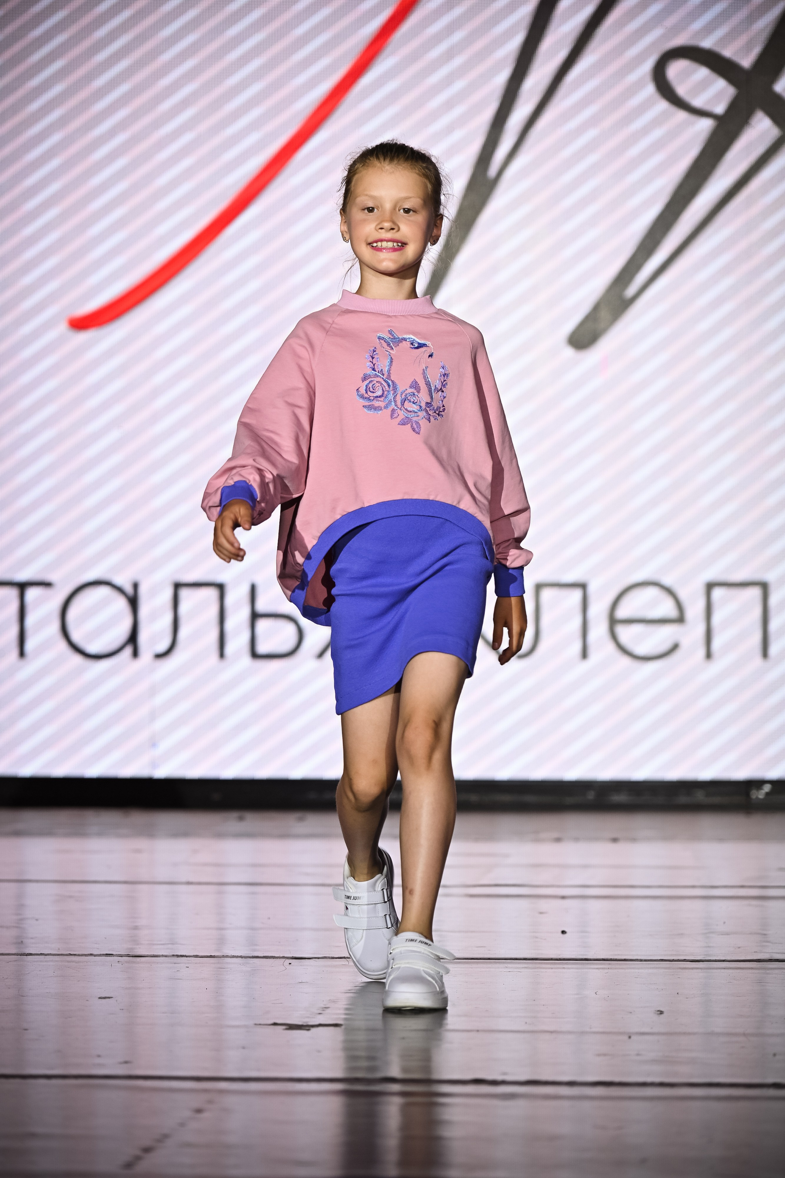 Модные показы. Фотограф Максим Мицун. Портрет, свадьба, репортаж, каталог