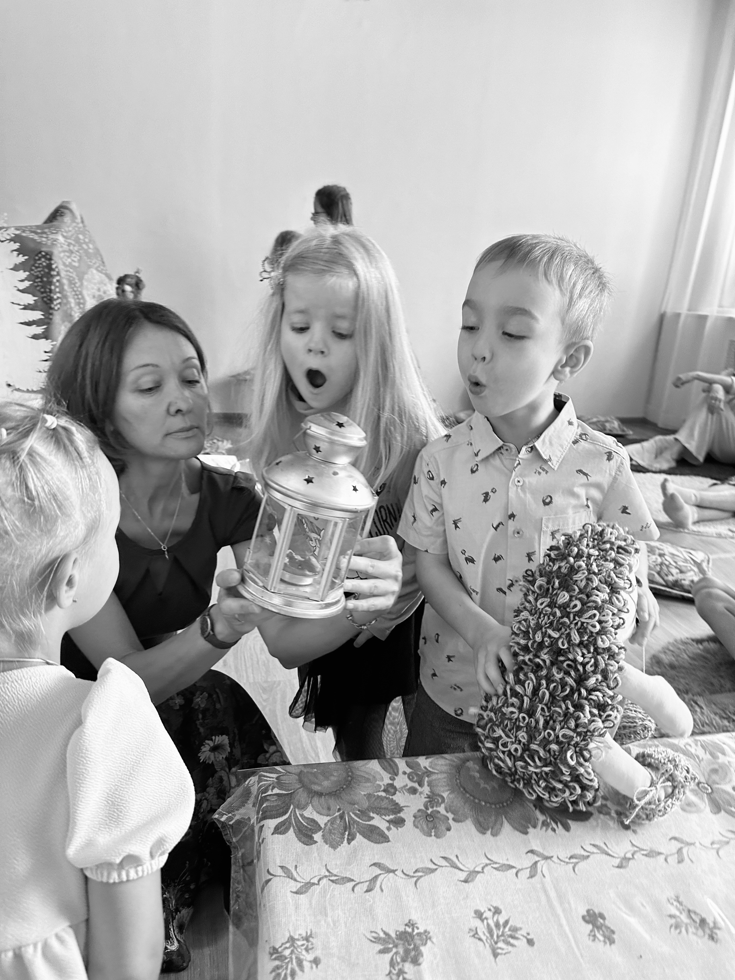 Дети. Смотри, красота!