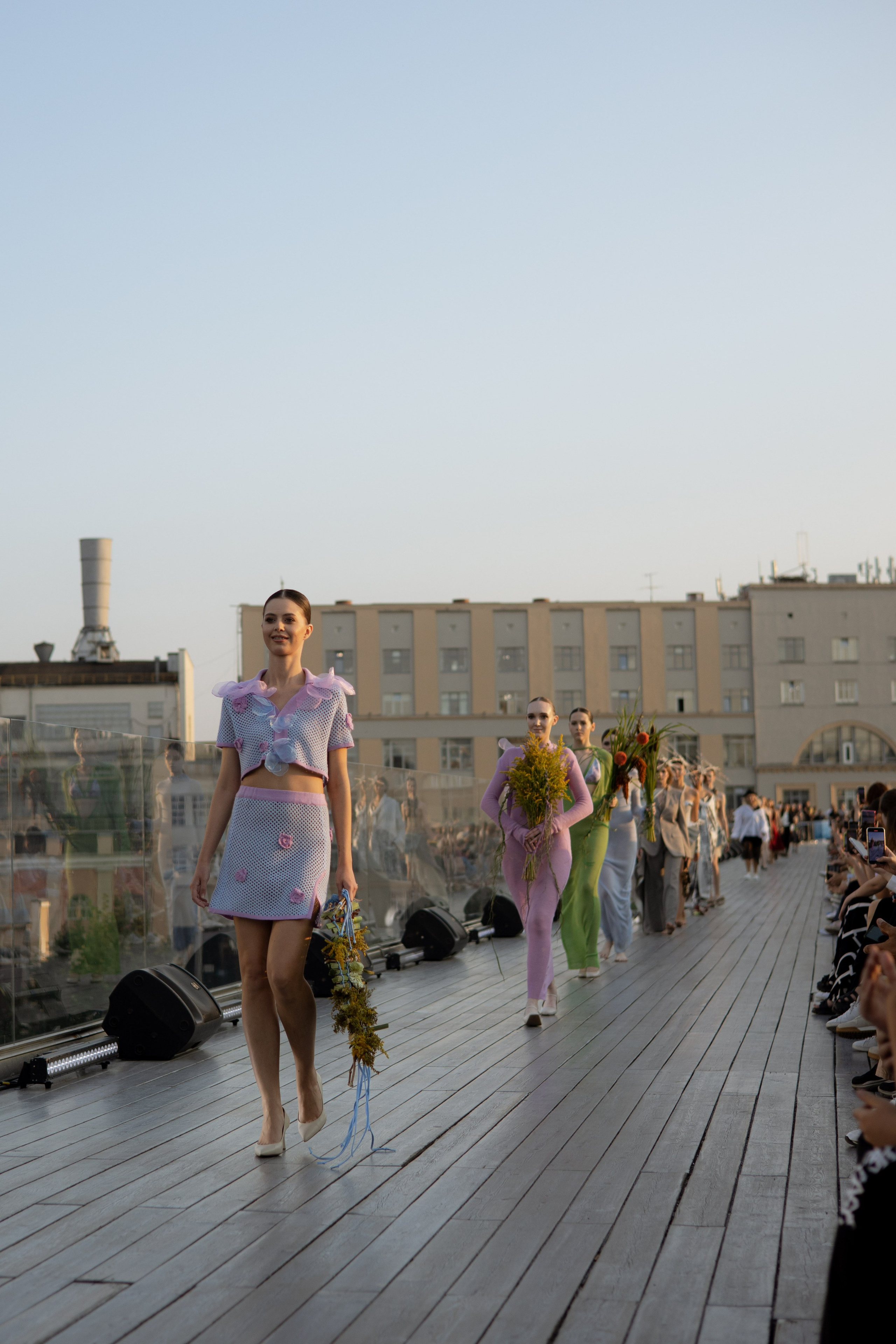 Модный показ. Парящий мост. Оформление свадеб, декор свадеб Вера Маркова, Москва