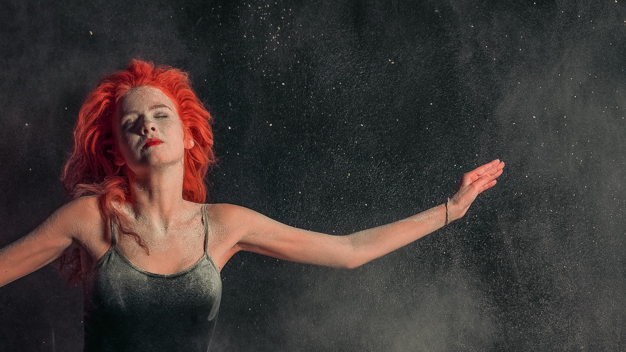 Студийный цветной свет. Профессиональный фотограф в Москве, Подмосковье